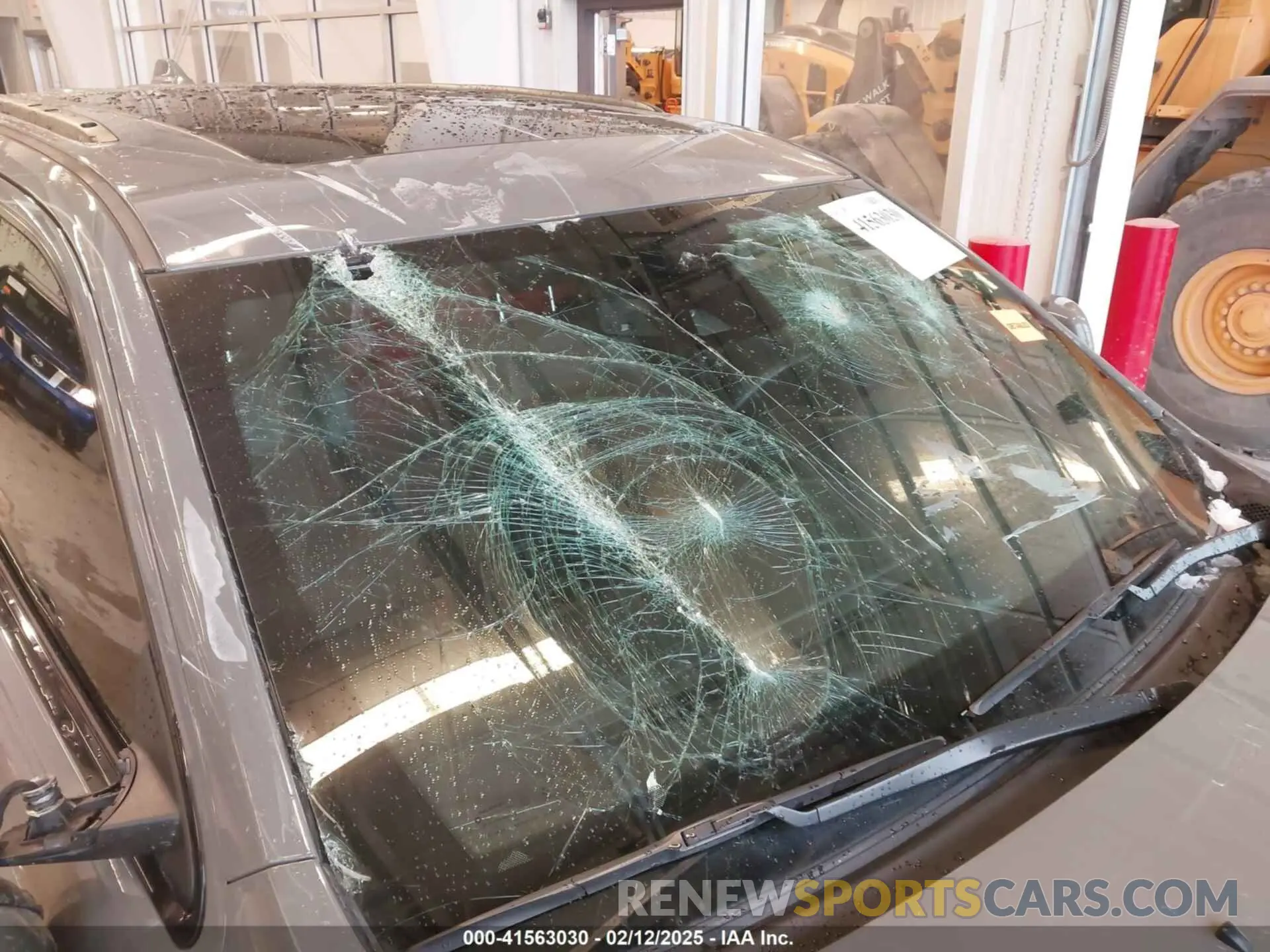 21 Photograph of a damaged car 1C4RJFDJ5LC430863 JEEP GRAND CHEROKEE 2020