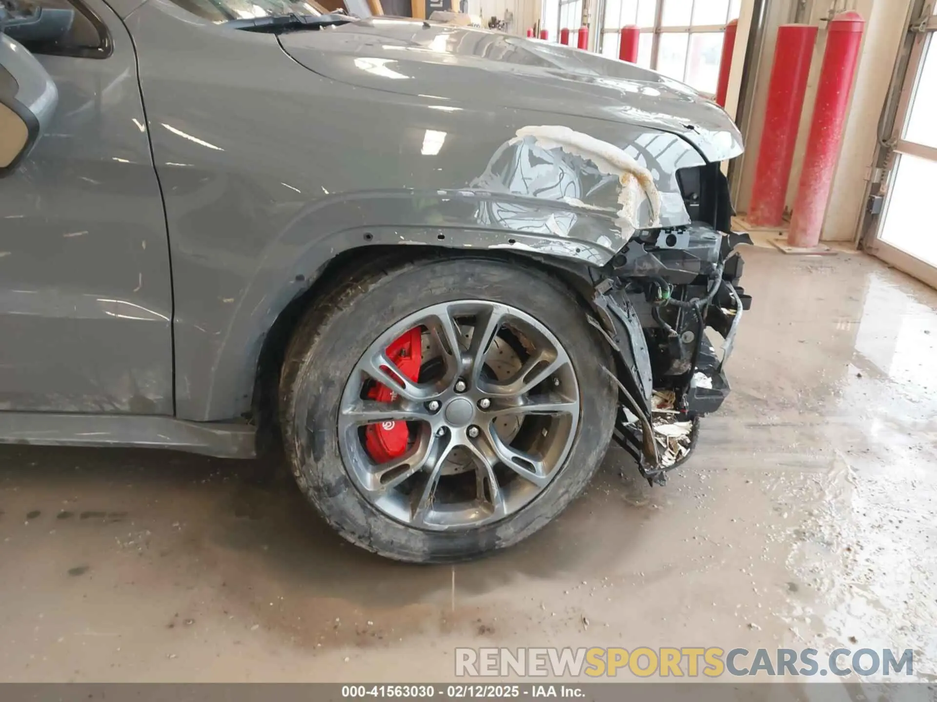 22 Photograph of a damaged car 1C4RJFDJ5LC430863 JEEP GRAND CHEROKEE 2020