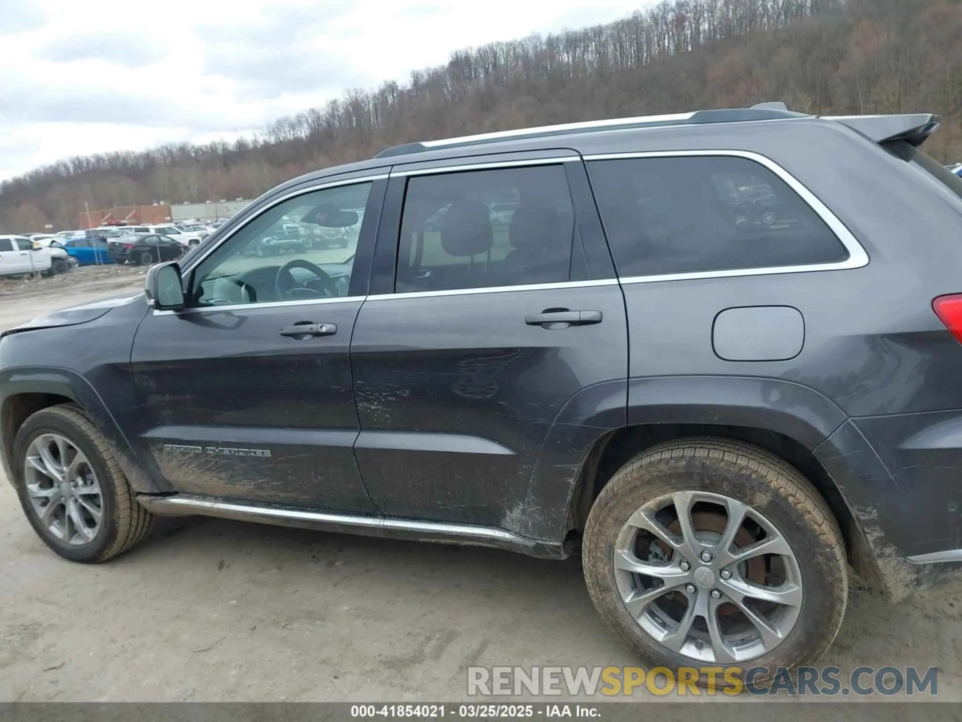 15 Photograph of a damaged car 1C4RJFJT2LC408499 JEEP GRAND CHEROKEE 2020