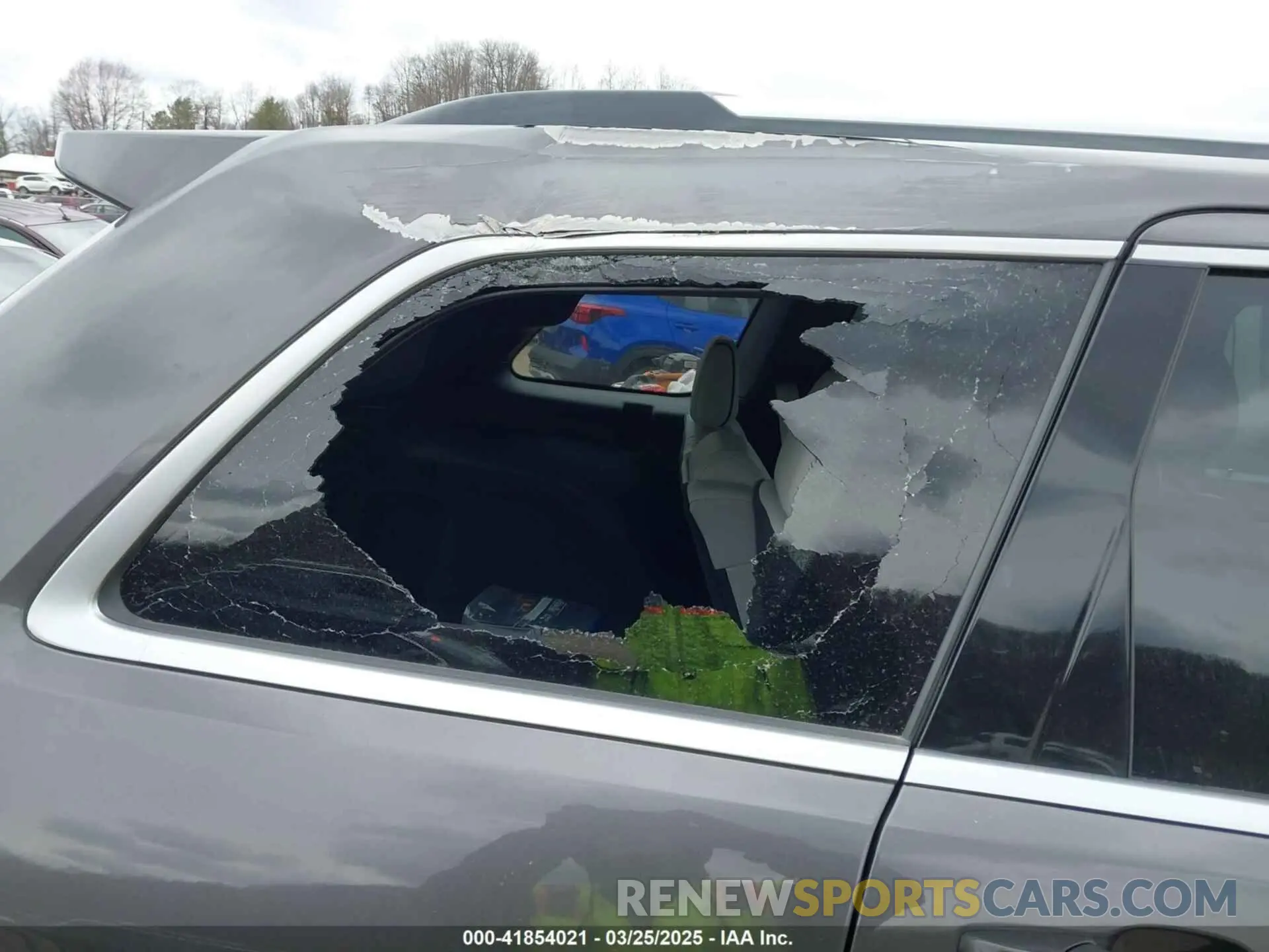 22 Photograph of a damaged car 1C4RJFJT2LC408499 JEEP GRAND CHEROKEE 2020