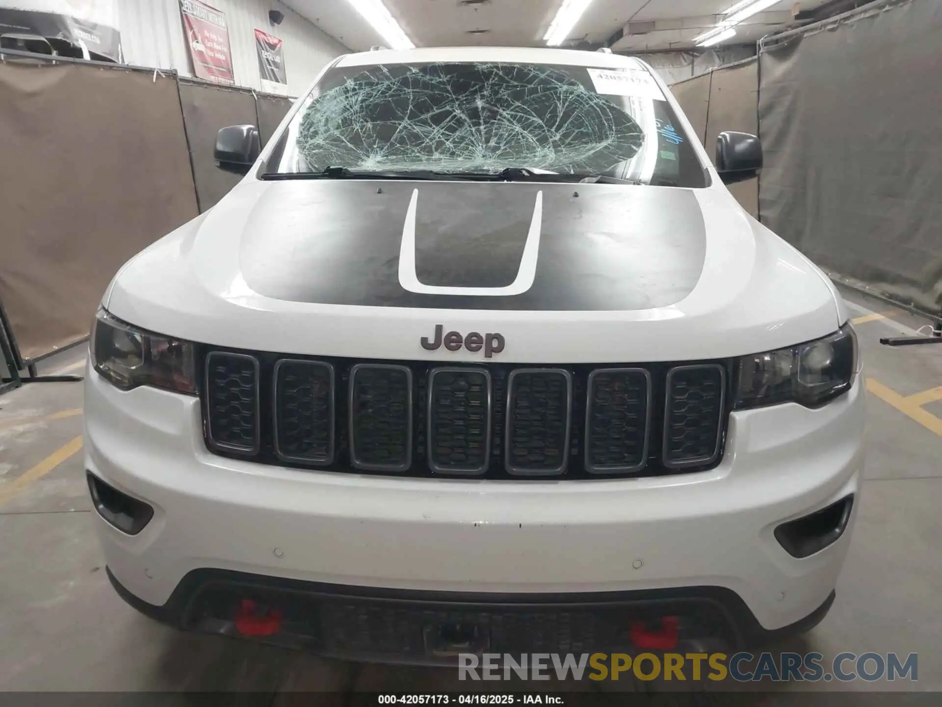 12 Photograph of a damaged car 1C4RJFLT0LC109879 JEEP GRAND CHEROKEE 2020
