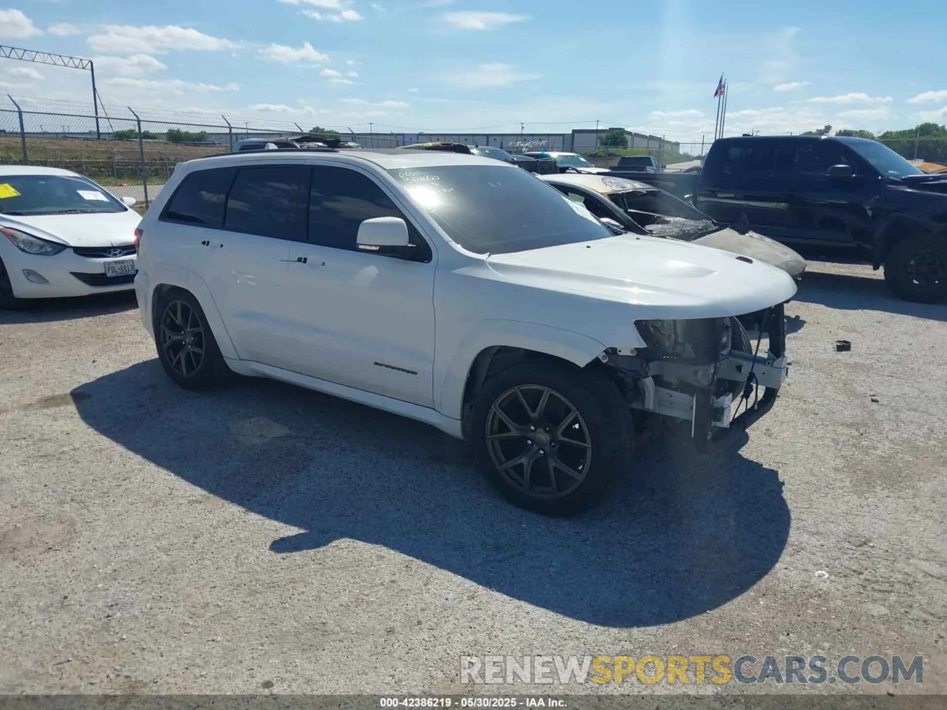 1 Photograph of a damaged car 1C4RJFN96LC141513 JEEP GRAND CHEROKEE 2020
