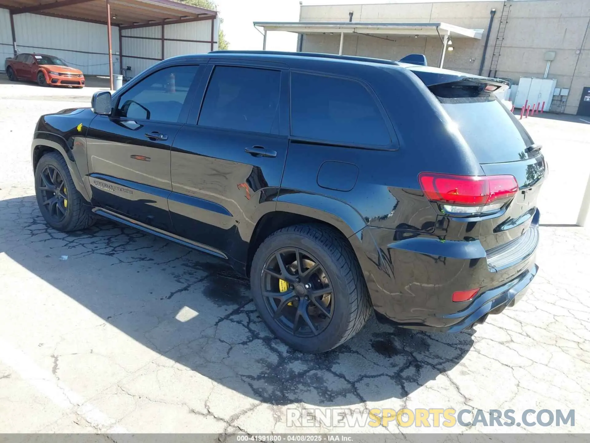 3 Photograph of a damaged car 1C4RJFN96LC336561 JEEP GRAND CHEROKEE 2020