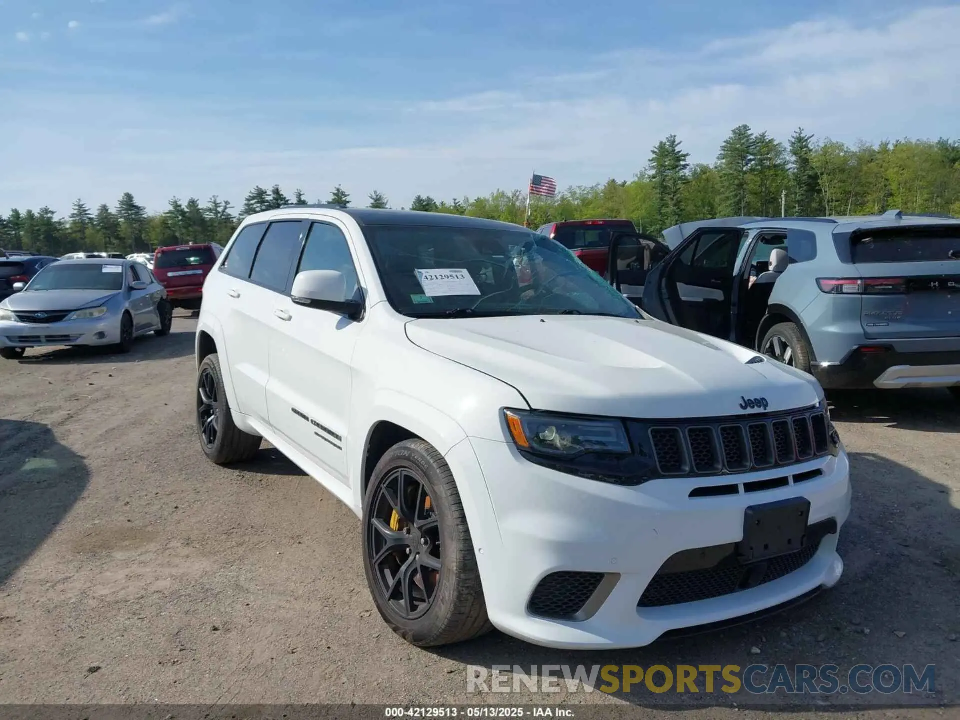 1 Photograph of a damaged car 1C4RJFN9XLC211353 JEEP GRAND CHEROKEE 2020