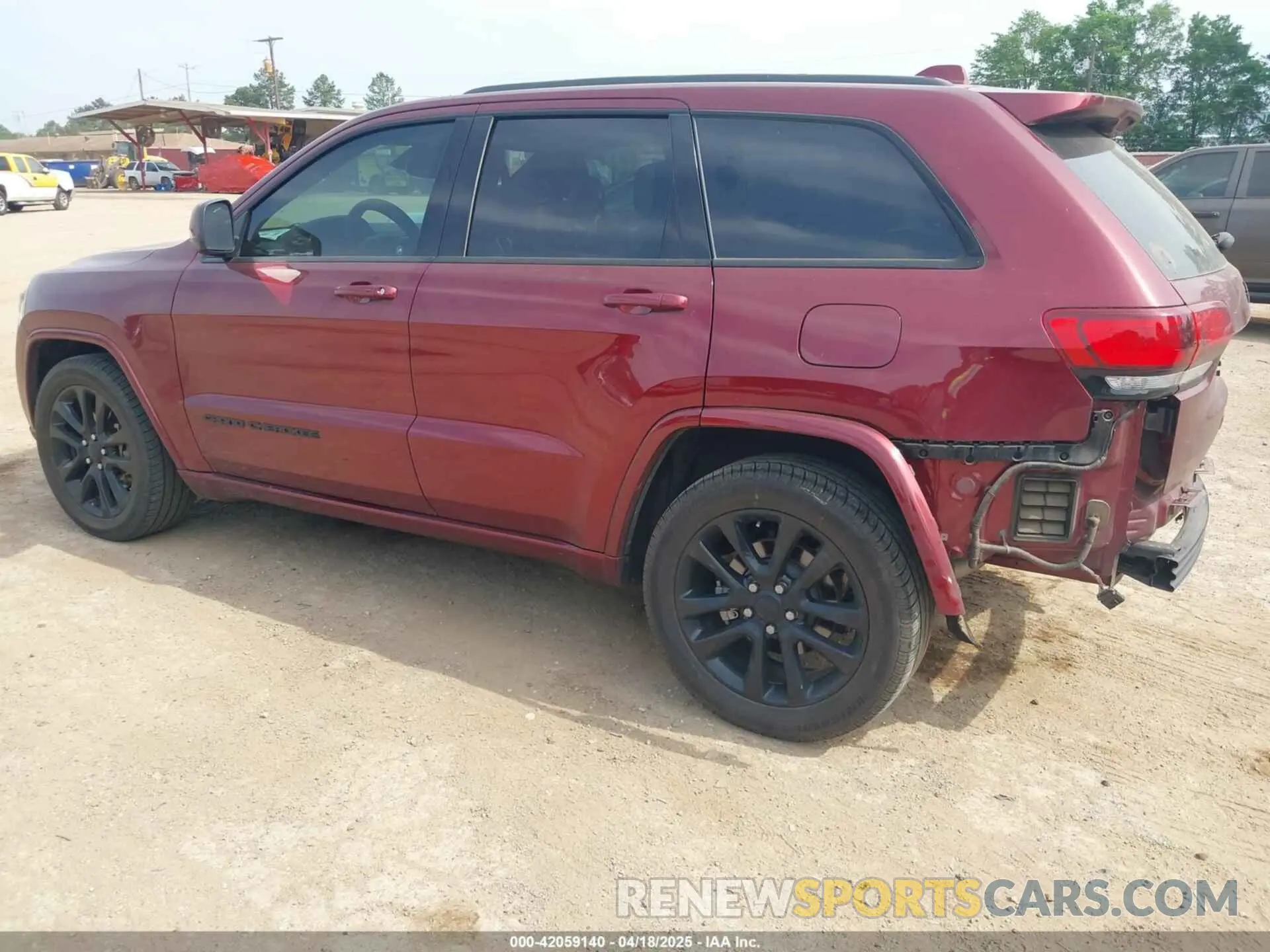 3 Photograph of a damaged car 1C4RJEAG0MC539722 JEEP GRAND CHEROKEE 2021