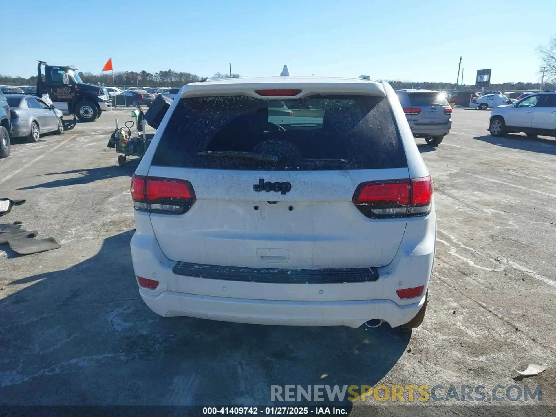 16 Photograph of a damaged car 1C4RJEAG0MC624799 JEEP GRAND CHEROKEE 2021