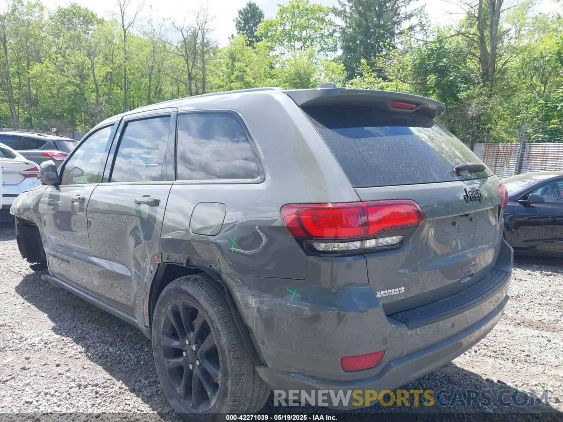 22 Photograph of a damaged car 1C4RJEAG0MC658371 JEEP GRAND CHEROKEE 2021