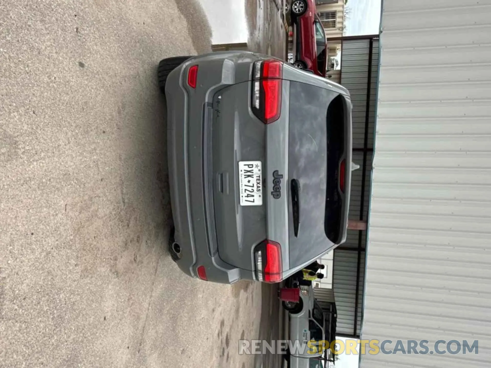 16 Photograph of a damaged car 1C4RJEAG1MC813249 JEEP GRAND CHEROKEE 2021