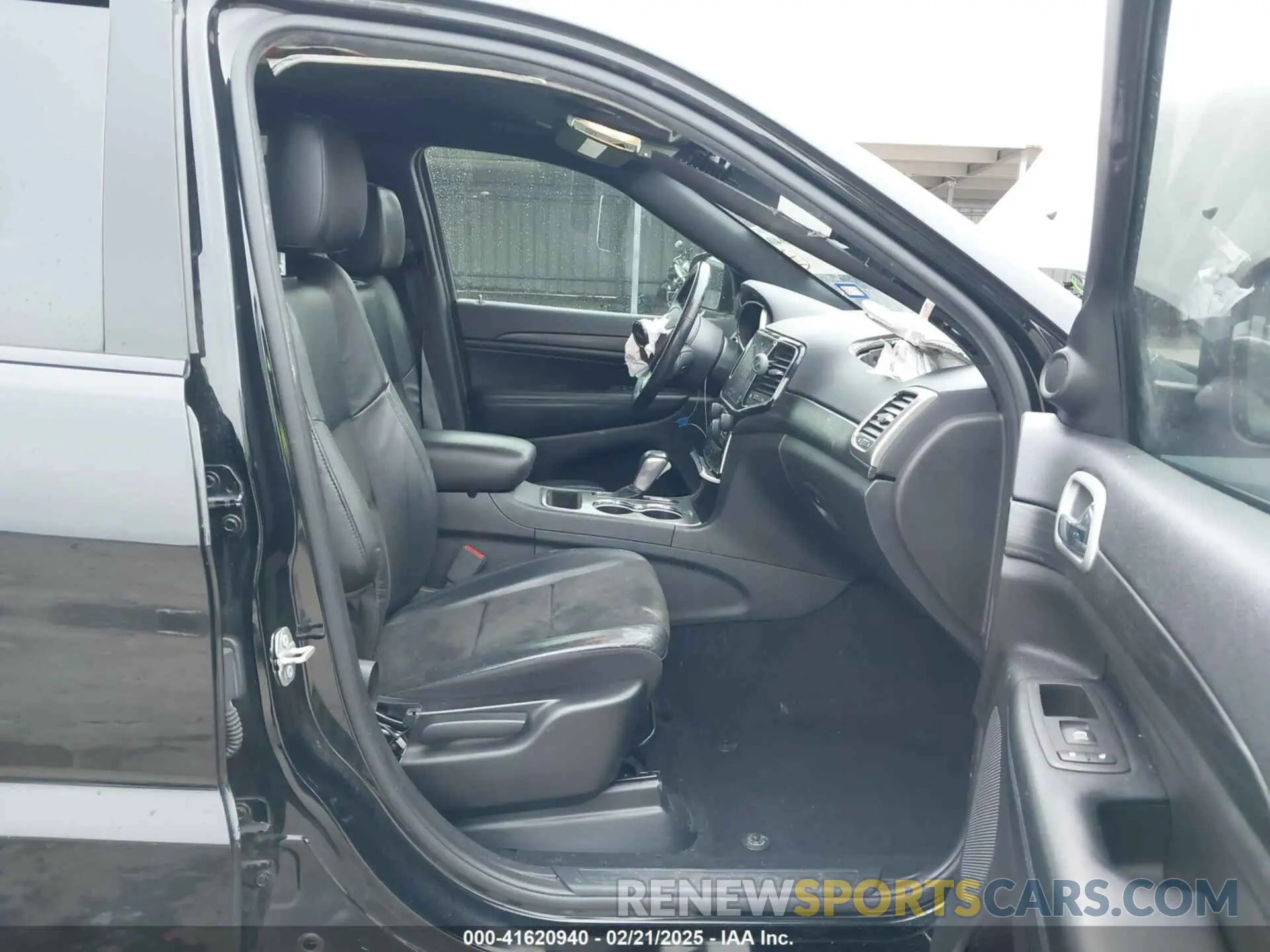 5 Photograph of a damaged car 1C4RJEAG2MC658324 JEEP GRAND CHEROKEE 2021