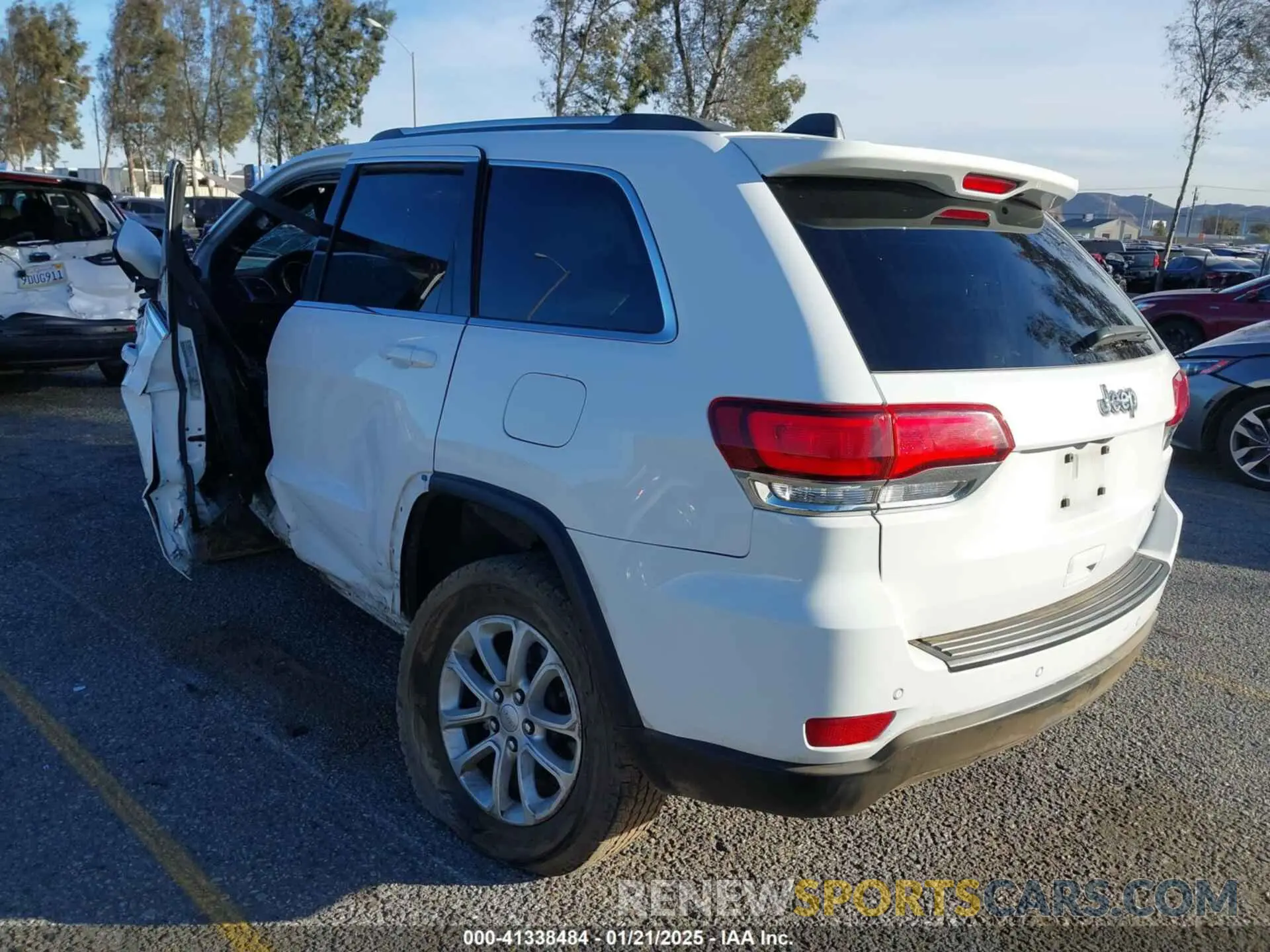 3 Photograph of a damaged car 1C4RJEAG2MC719395 JEEP GRAND CHEROKEE 2021