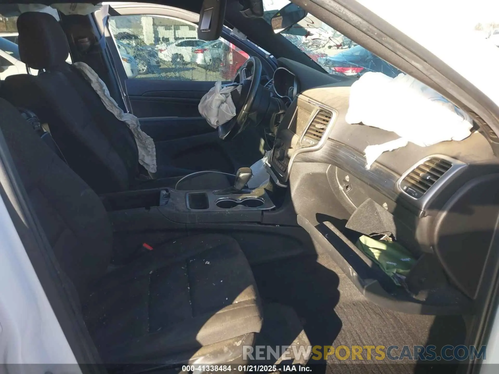 5 Photograph of a damaged car 1C4RJEAG2MC719395 JEEP GRAND CHEROKEE 2021