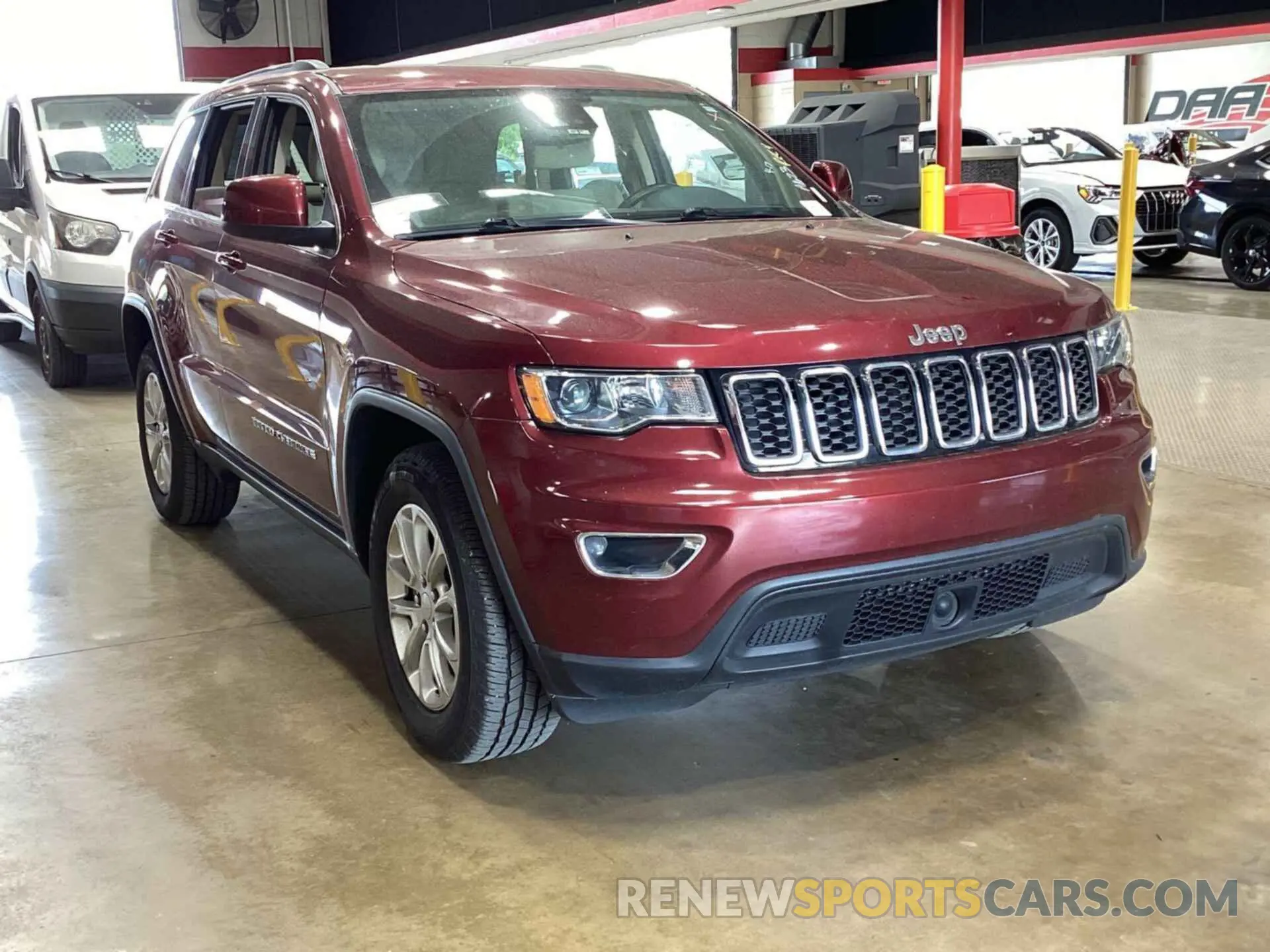 8 Photograph of a damaged car 1C4RJEAG3MC569832 JEEP GRAND CHEROKEE 2021