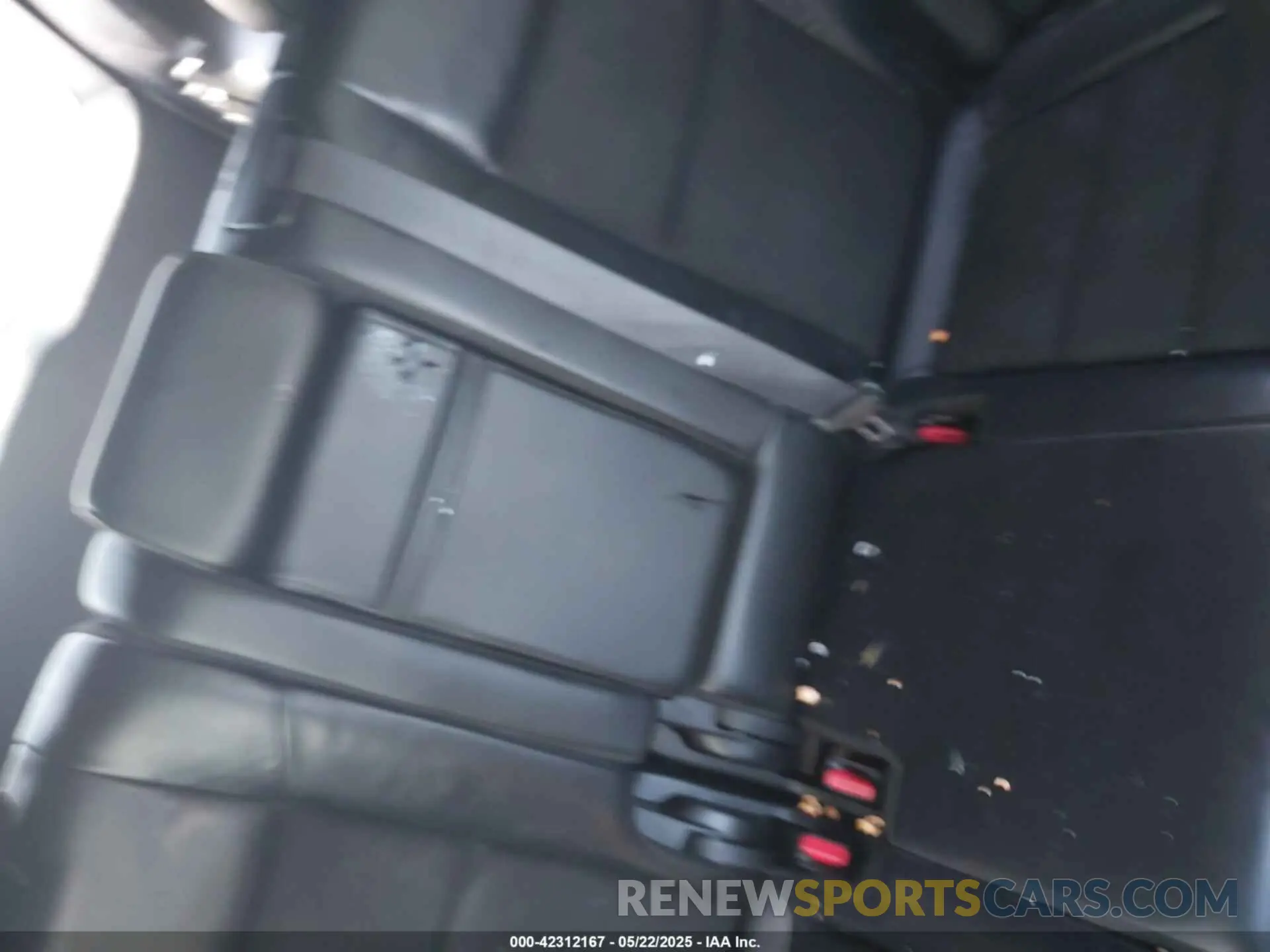 8 Photograph of a damaged car 1C4RJEAG3MC624344 JEEP GRAND CHEROKEE 2021