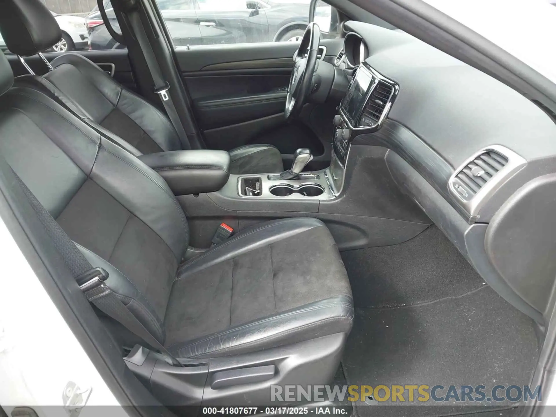 5 Photograph of a damaged car 1C4RJEAG3MC712147 JEEP GRAND CHEROKEE 2021