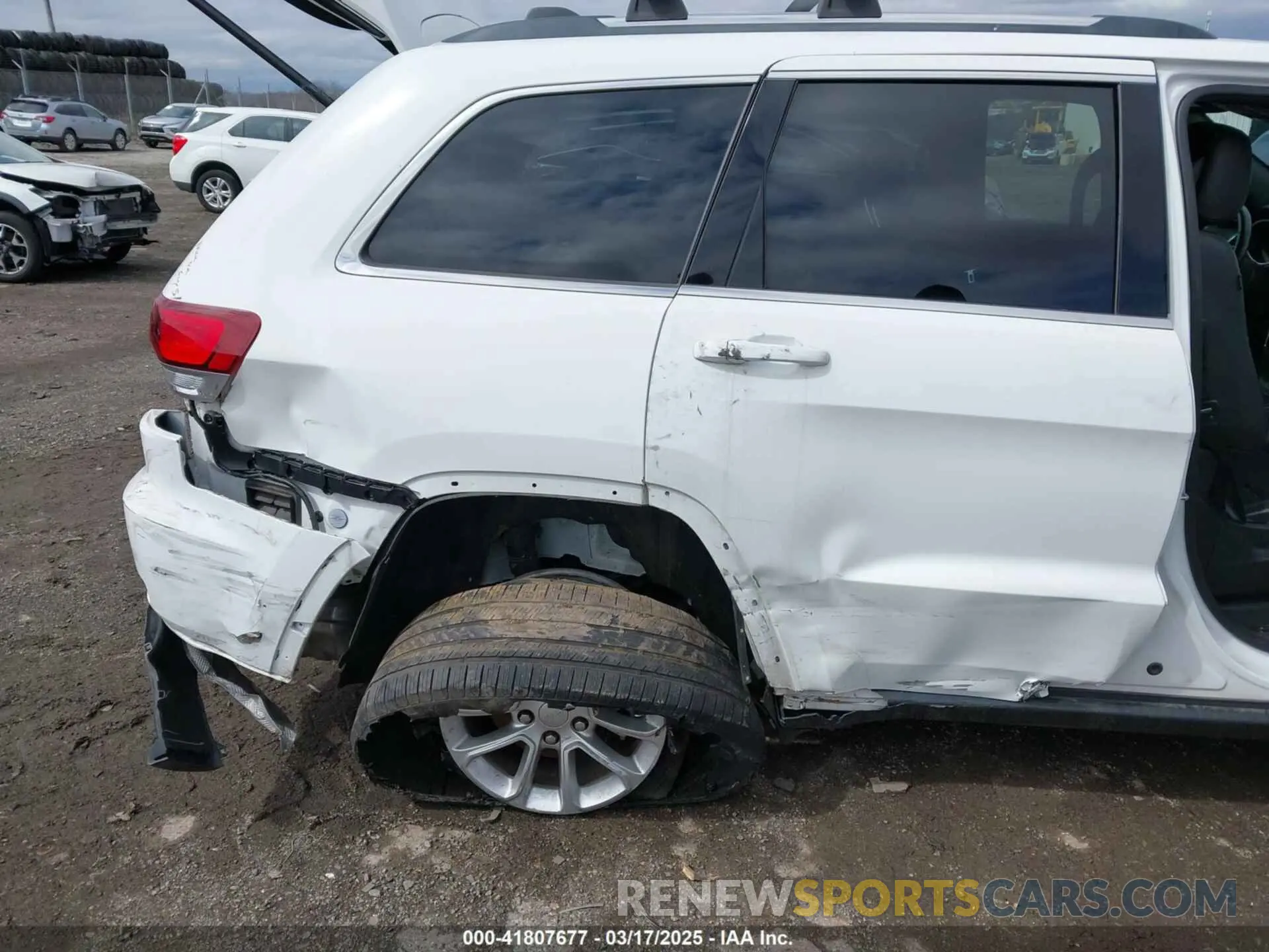 6 Photograph of a damaged car 1C4RJEAG3MC712147 JEEP GRAND CHEROKEE 2021