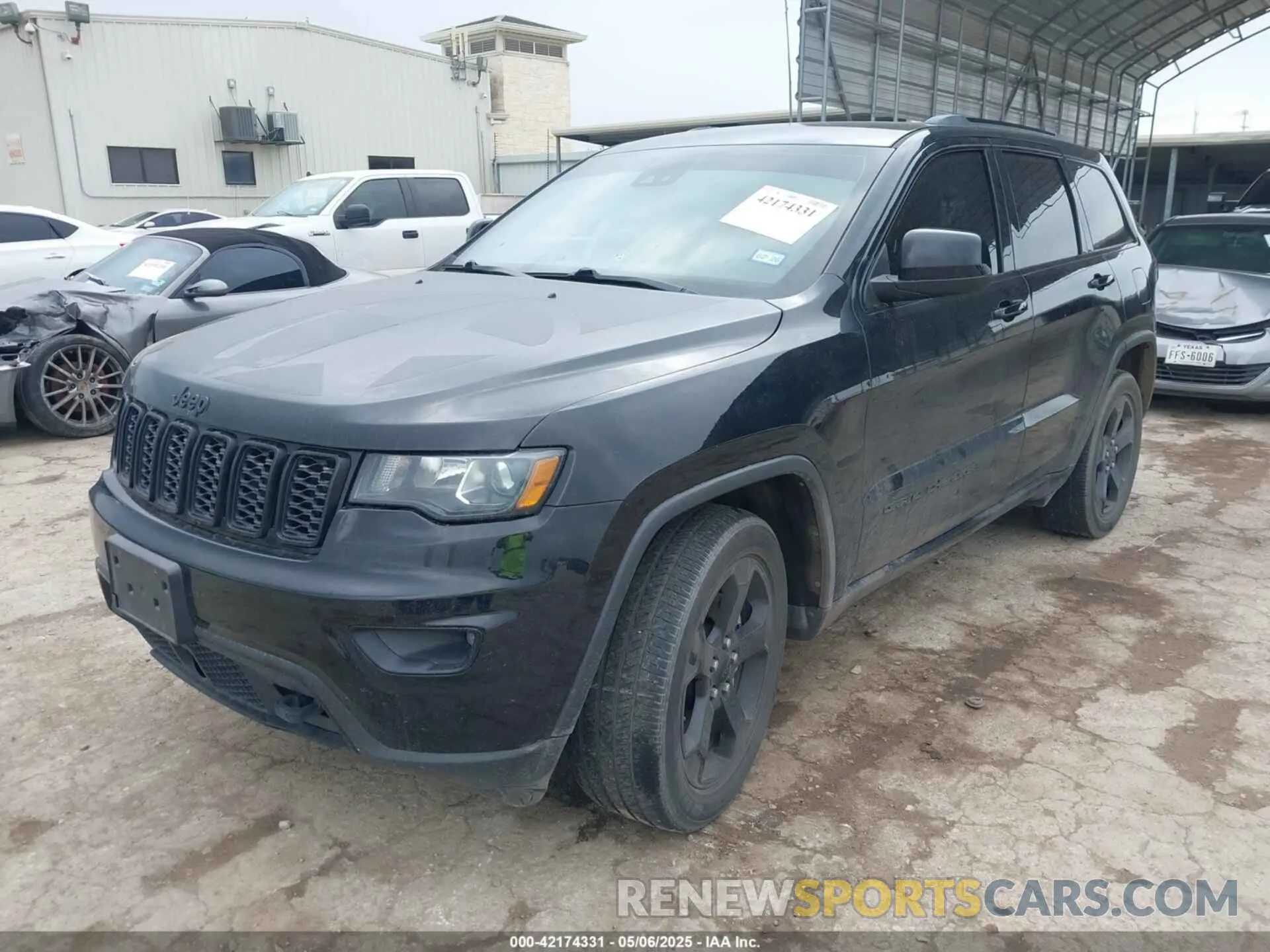 2 Photograph of a damaged car 1C4RJEAG4MC785463 JEEP GRAND CHEROKEE 2021