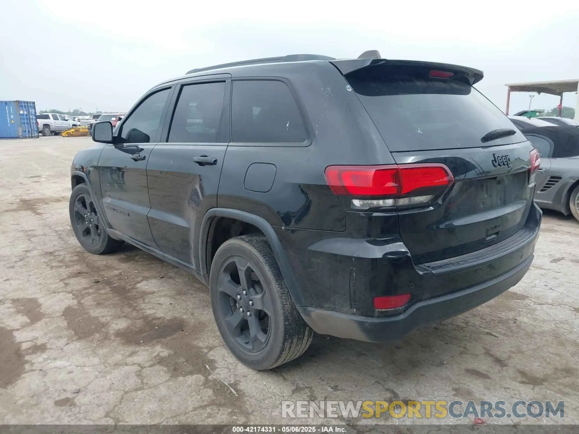 3 Photograph of a damaged car 1C4RJEAG4MC785463 JEEP GRAND CHEROKEE 2021