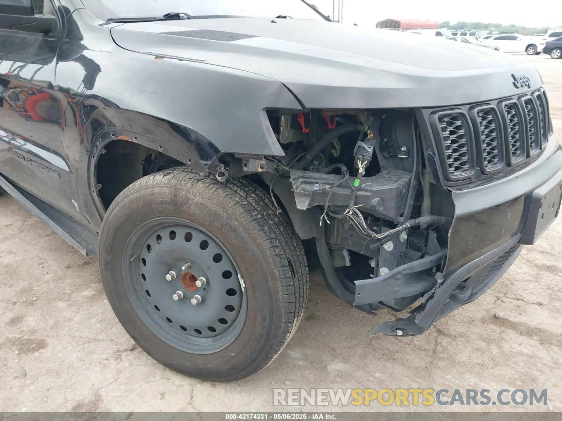 6 Photograph of a damaged car 1C4RJEAG4MC785463 JEEP GRAND CHEROKEE 2021