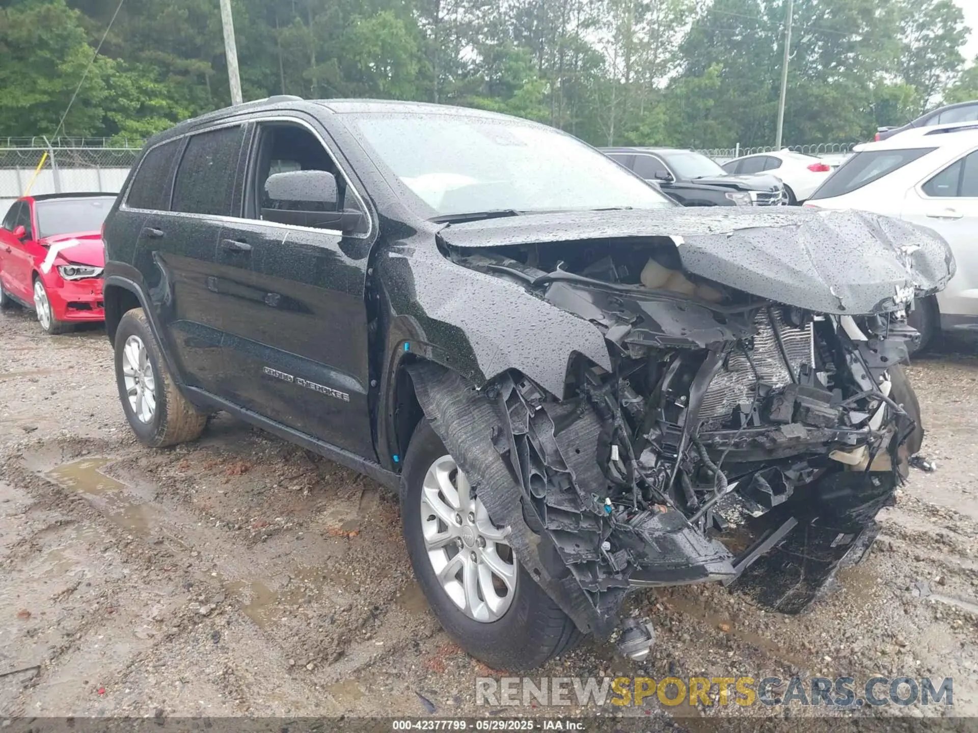 17 Photograph of a damaged car 1C4RJEAG7MC658187 JEEP GRAND CHEROKEE 2021