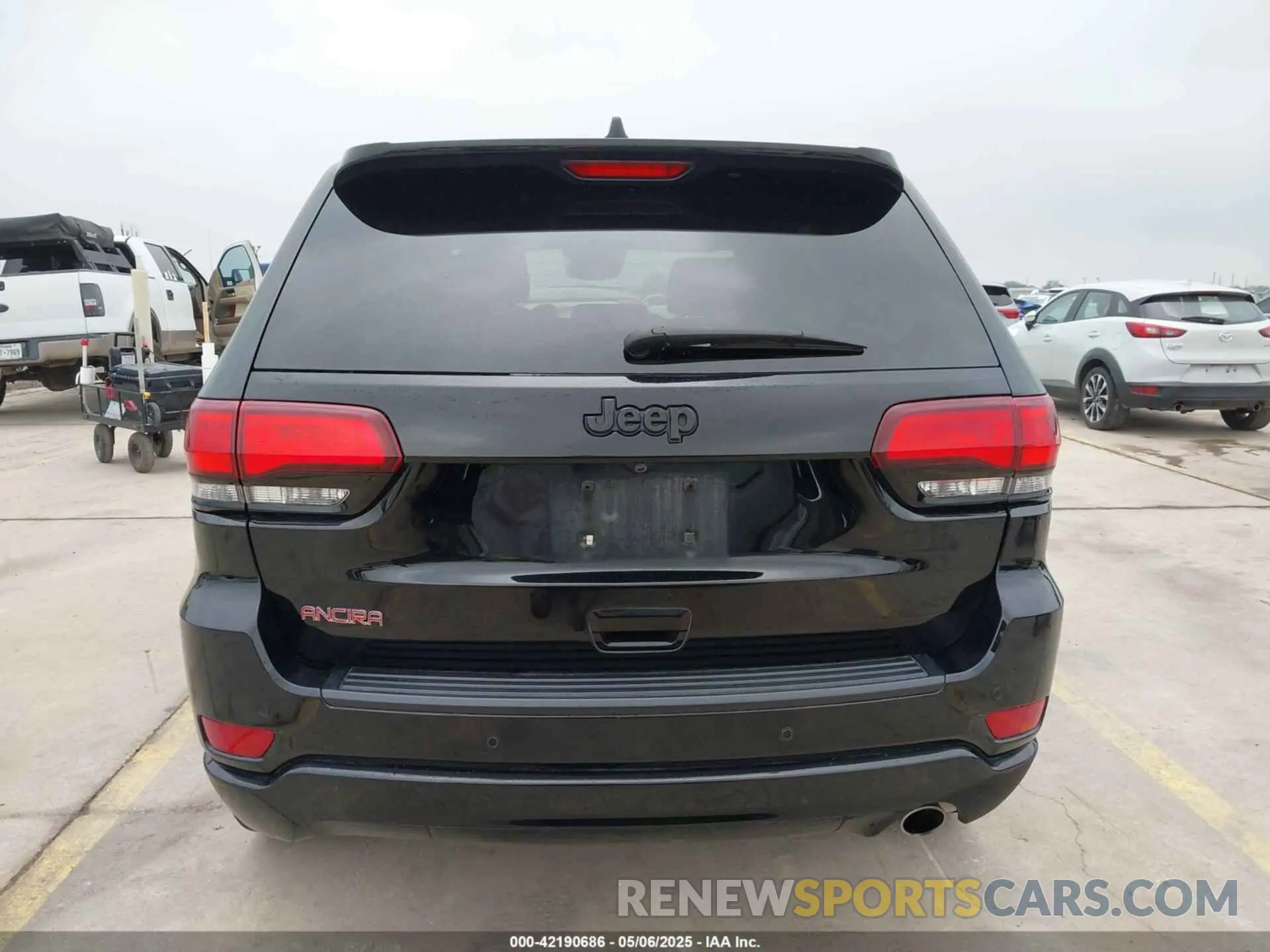 16 Photograph of a damaged car 1C4RJEAG8MC714539 JEEP GRAND CHEROKEE 2021
