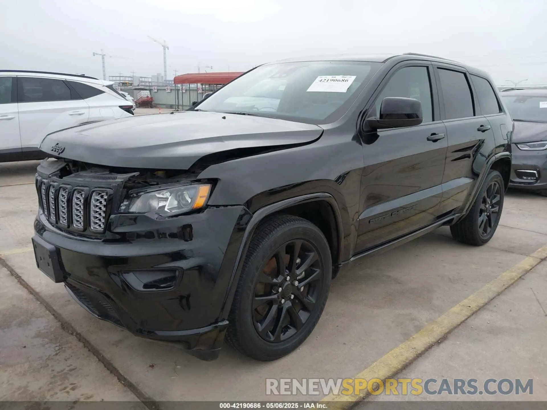 2 Photograph of a damaged car 1C4RJEAG8MC714539 JEEP GRAND CHEROKEE 2021