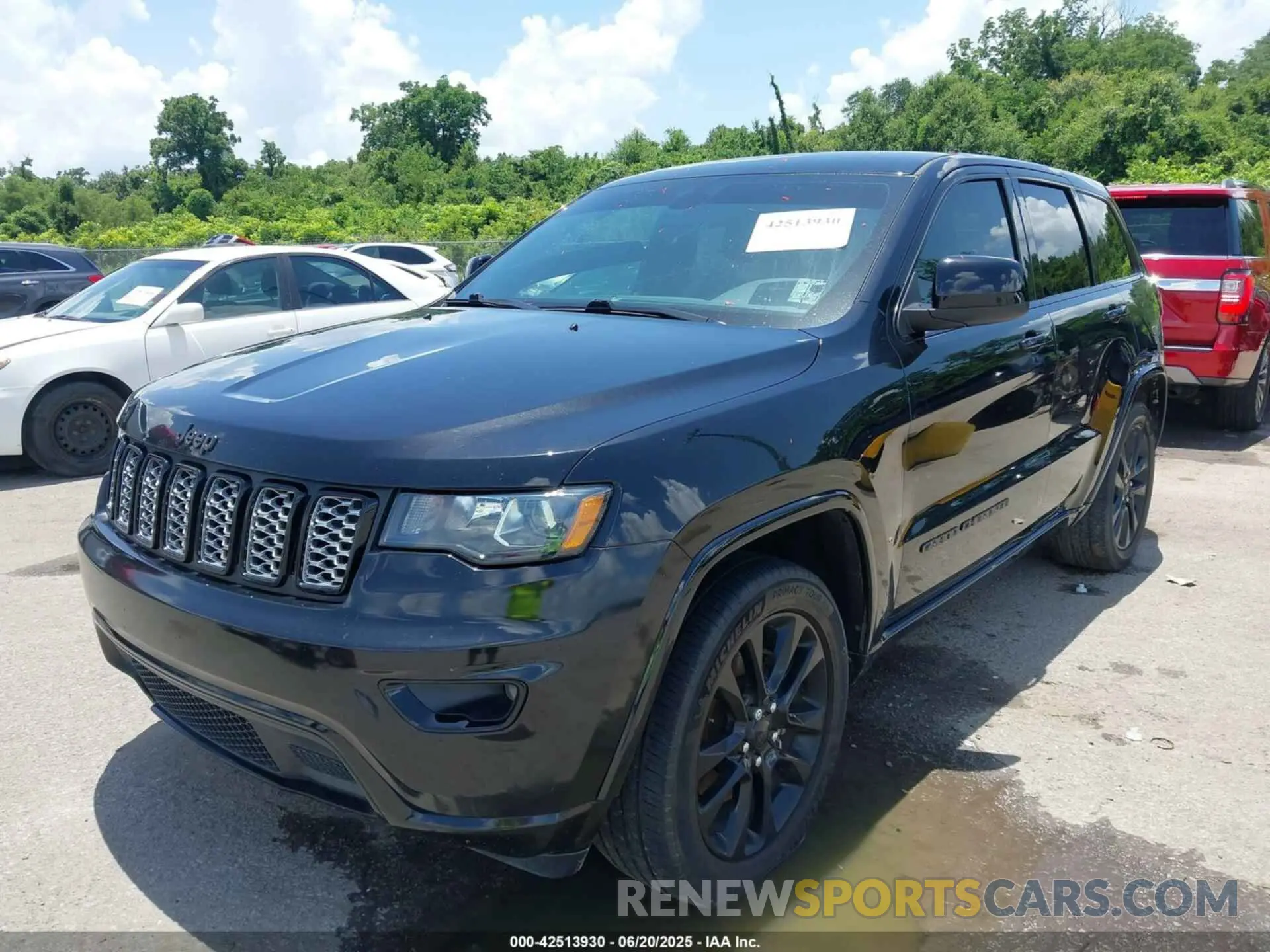 2 Photograph of a damaged car 1C4RJEAG8MC739568 JEEP GRAND CHEROKEE 2021