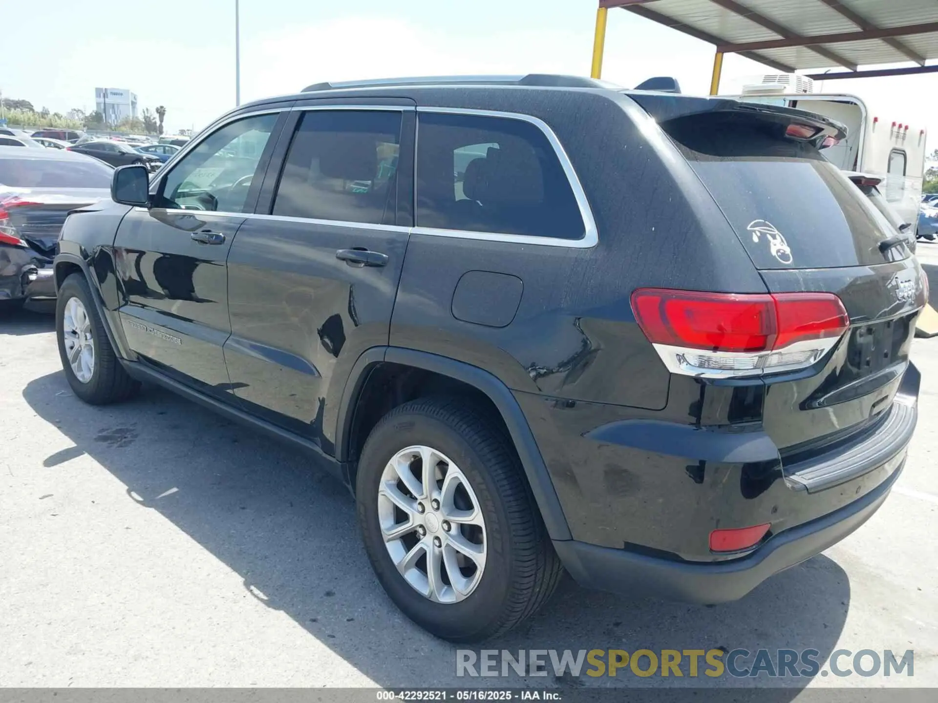 3 Photograph of a damaged car 1C4RJEAG9MC631153 JEEP GRAND CHEROKEE 2021