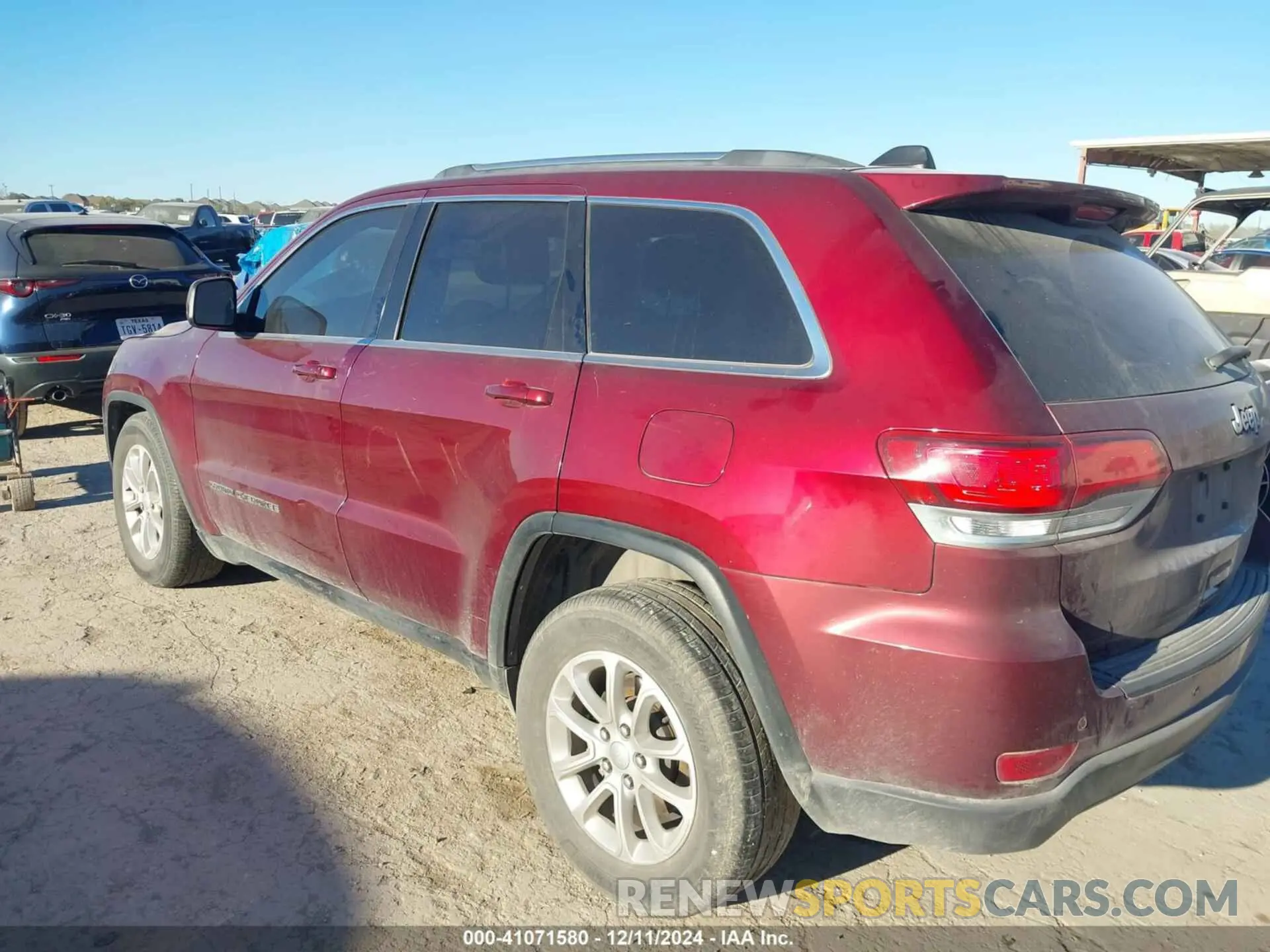 3 Photograph of a damaged car 1C4RJEAG9MC739126 JEEP GRAND CHEROKEE 2021