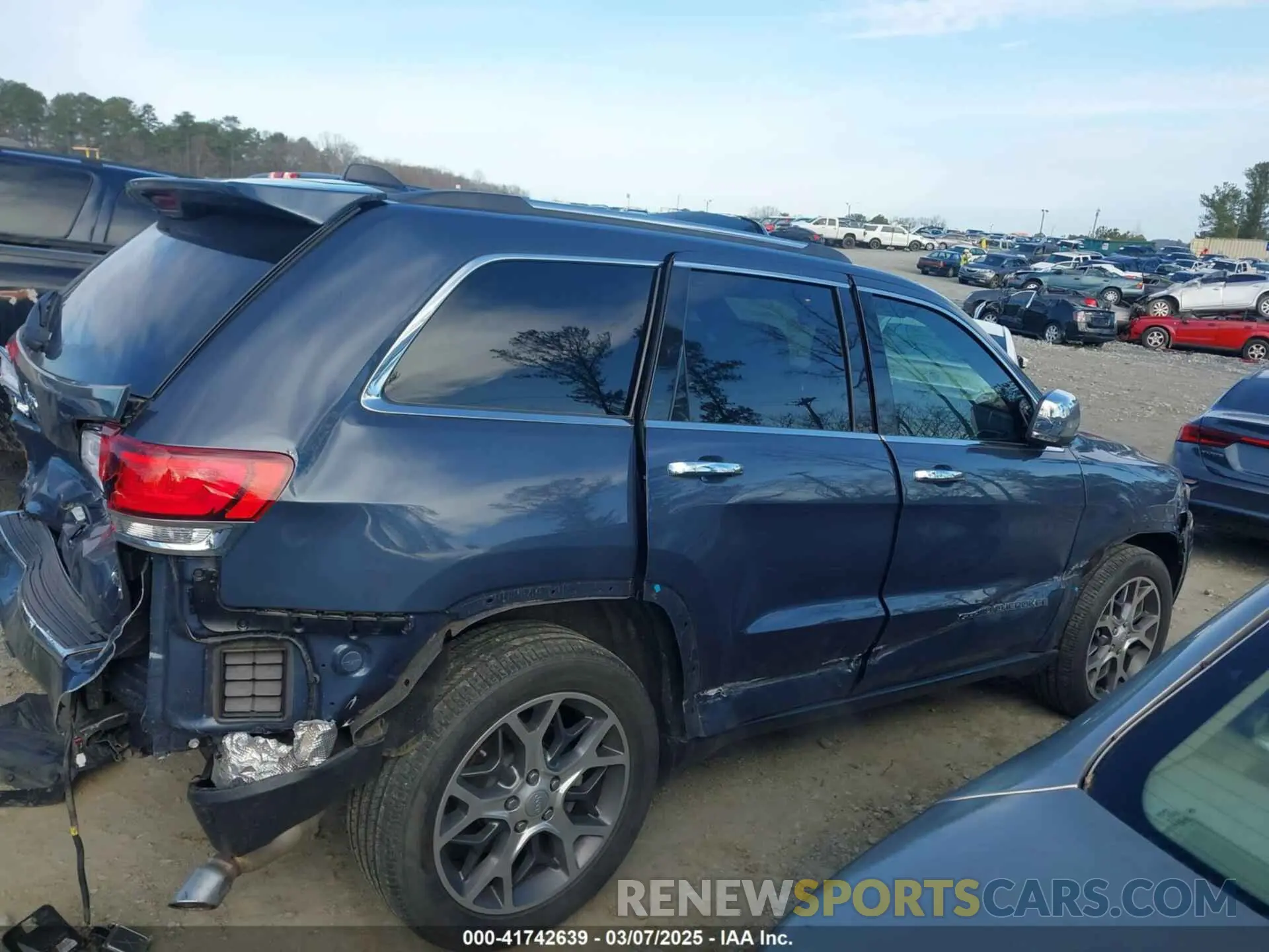 13 Photograph of a damaged car 1C4RJEBG1MC783023 JEEP GRAND CHEROKEE 2021