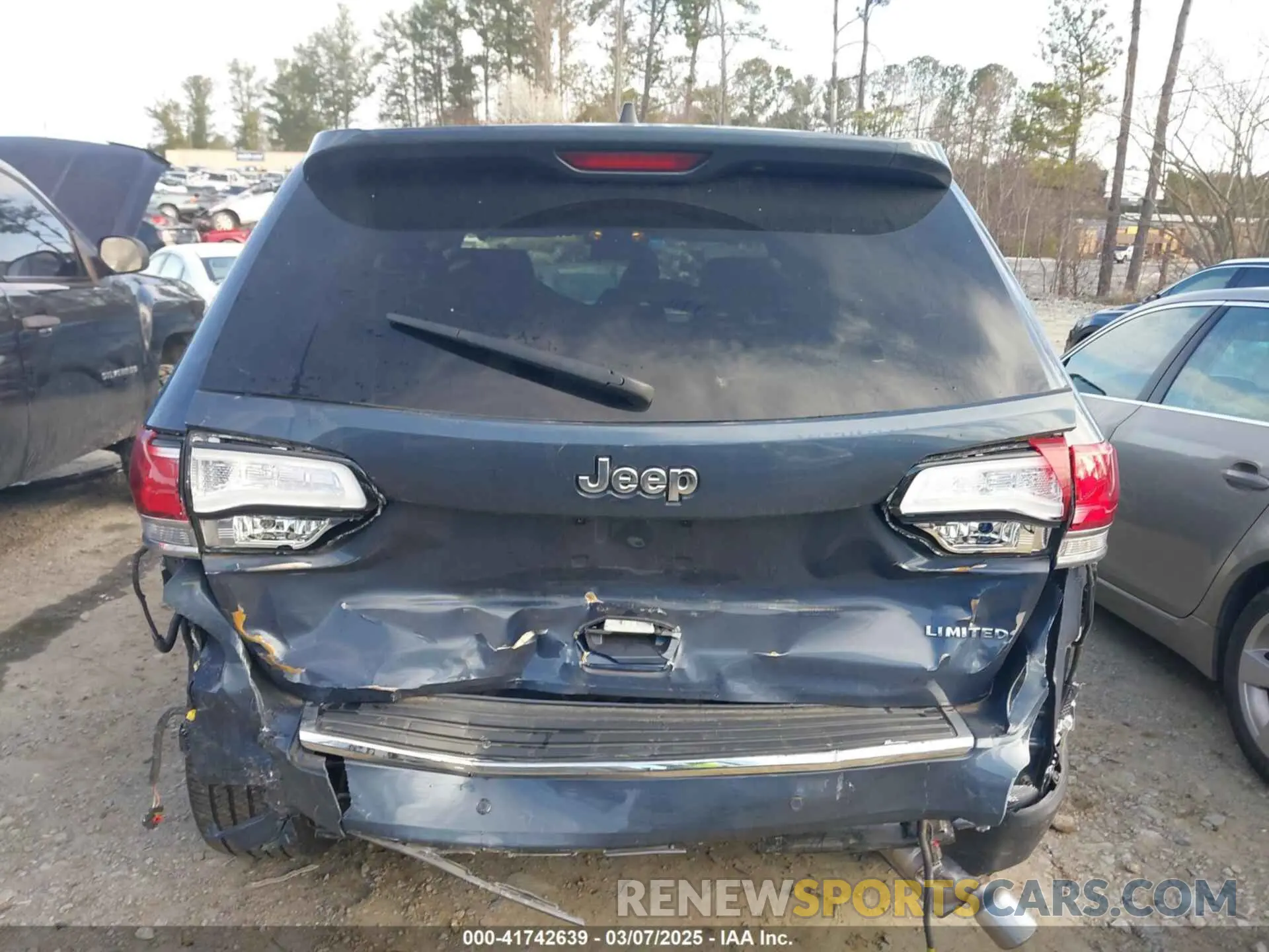 16 Photograph of a damaged car 1C4RJEBG1MC783023 JEEP GRAND CHEROKEE 2021