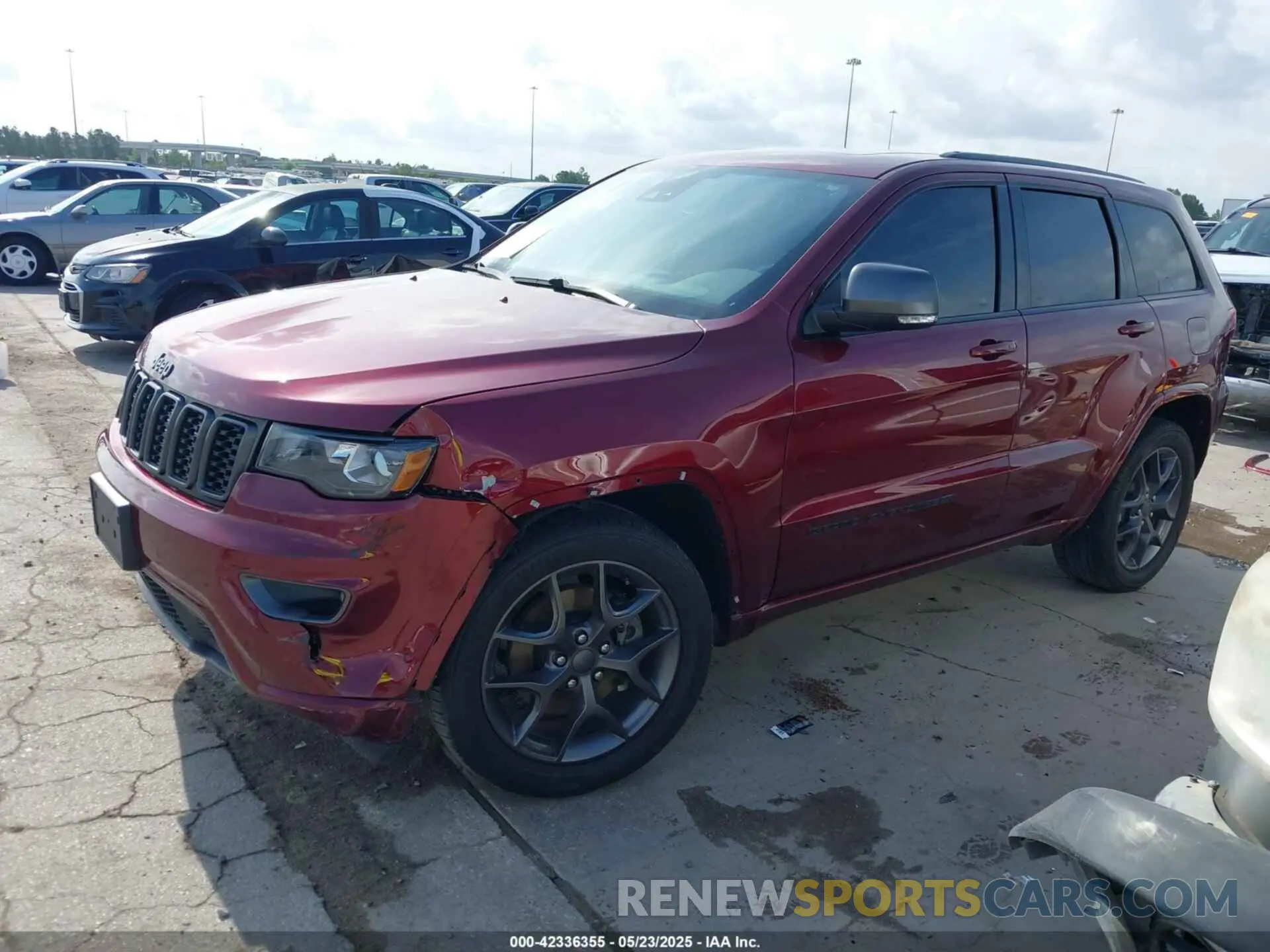 2 Photograph of a damaged car 1C4RJEBG6MC783440 JEEP GRAND CHEROKEE 2021