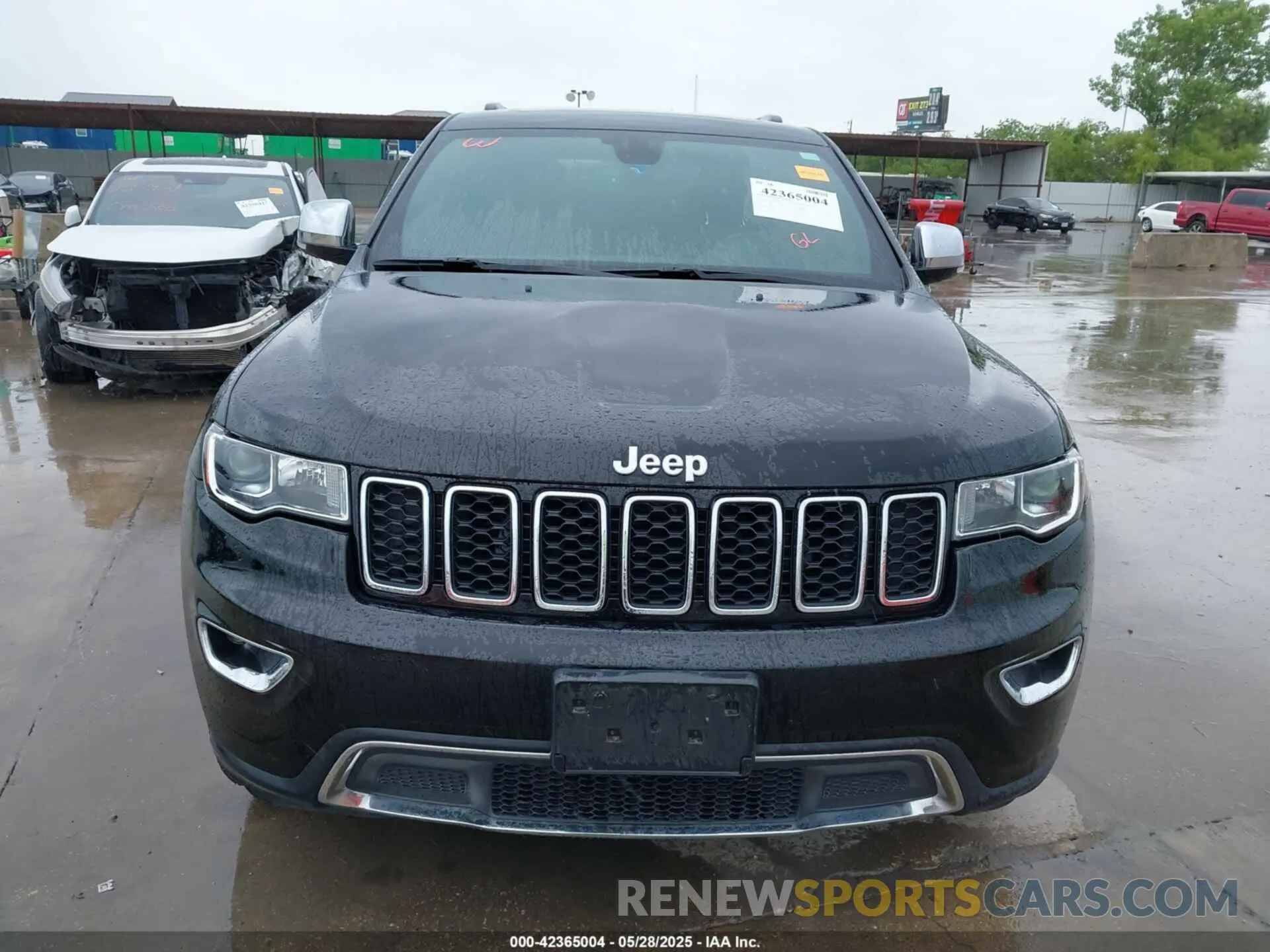 13 Photograph of a damaged car 1C4RJEBG7MC539926 JEEP GRAND CHEROKEE 2021