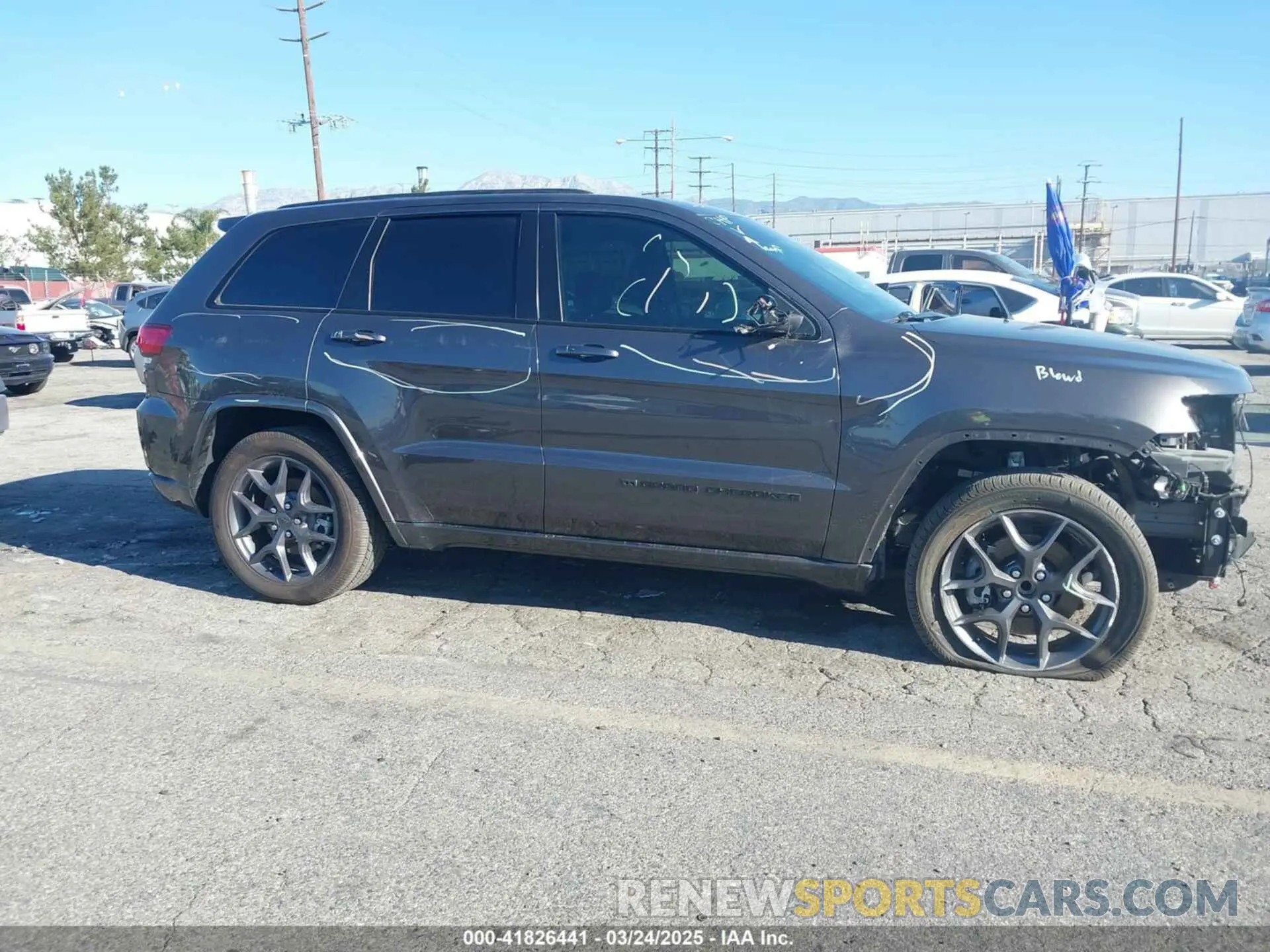 14 Photograph of a damaged car 1C4RJEBGXMC511179 JEEP GRAND CHEROKEE 2021