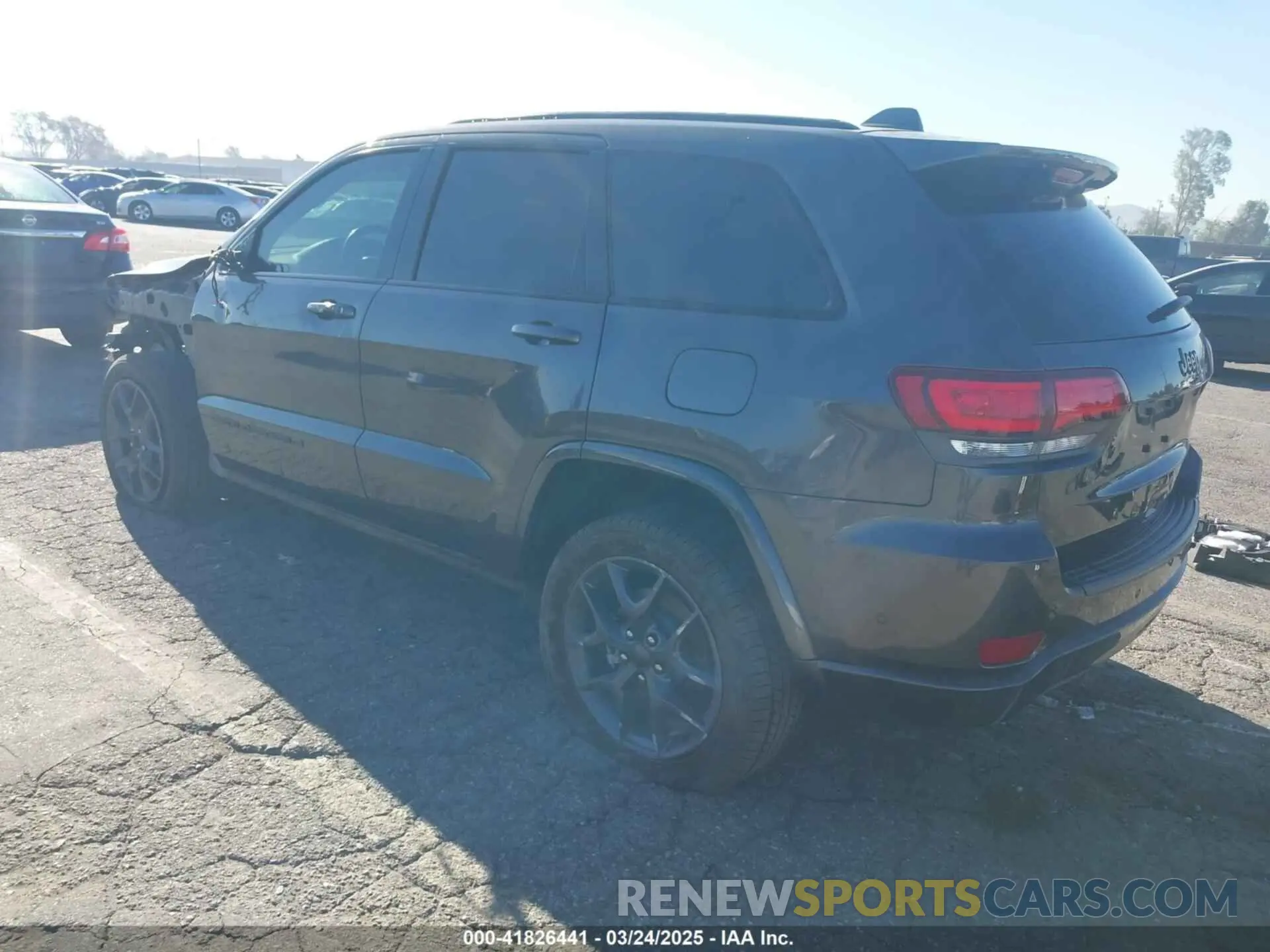 3 Photograph of a damaged car 1C4RJEBGXMC511179 JEEP GRAND CHEROKEE 2021