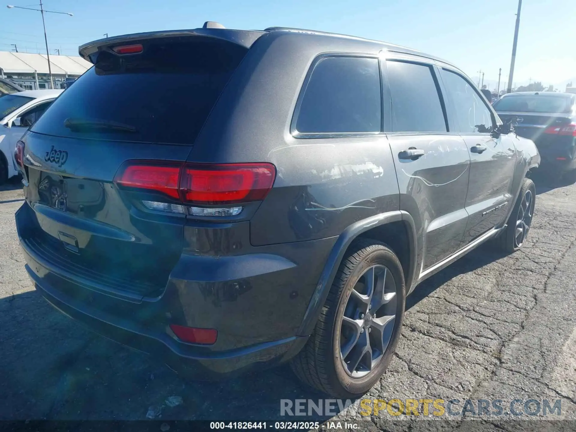 4 Photograph of a damaged car 1C4RJEBGXMC511179 JEEP GRAND CHEROKEE 2021