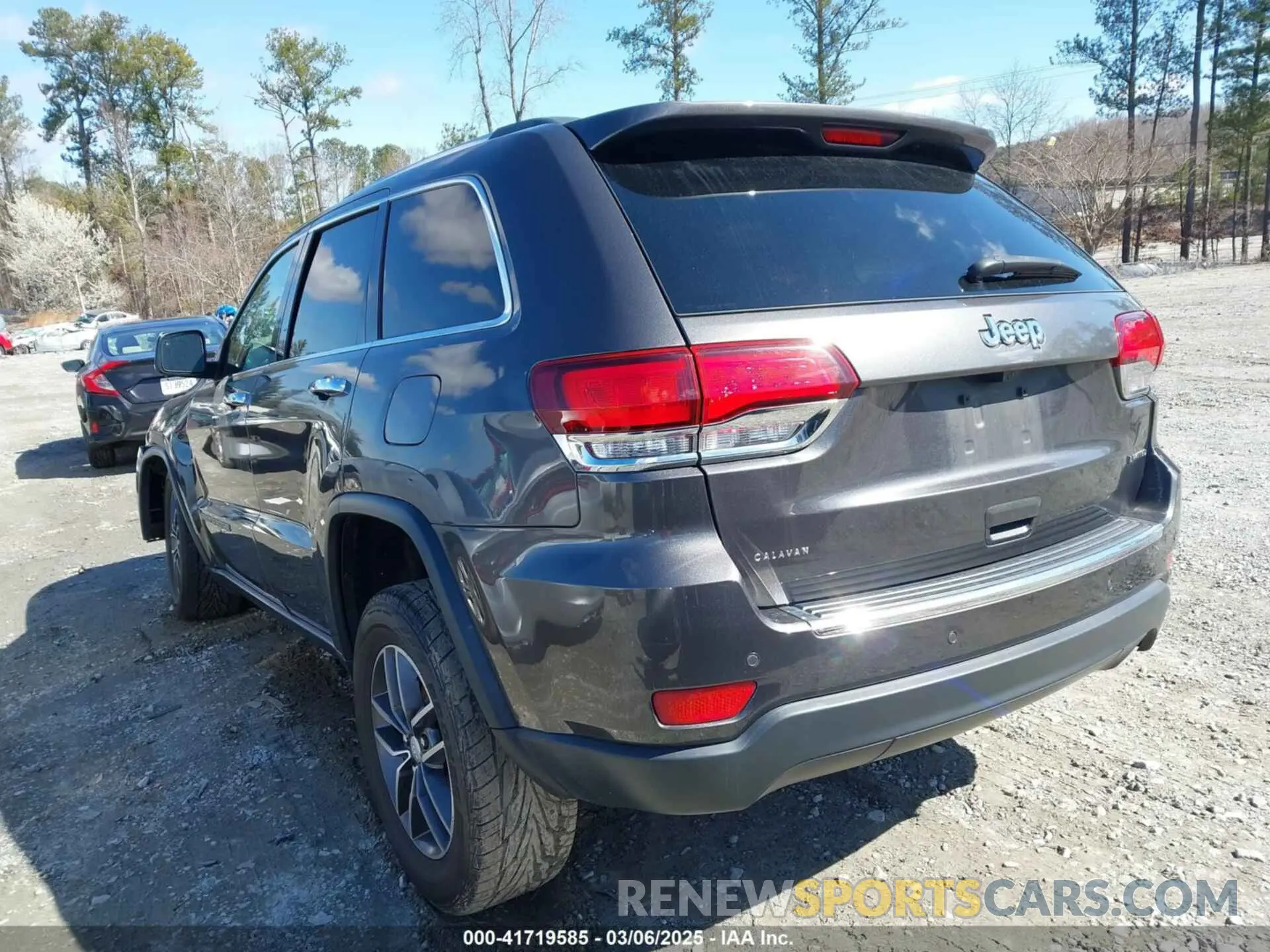 3 Photograph of a damaged car 1C4RJEBGXMC623755 JEEP GRAND CHEROKEE 2021