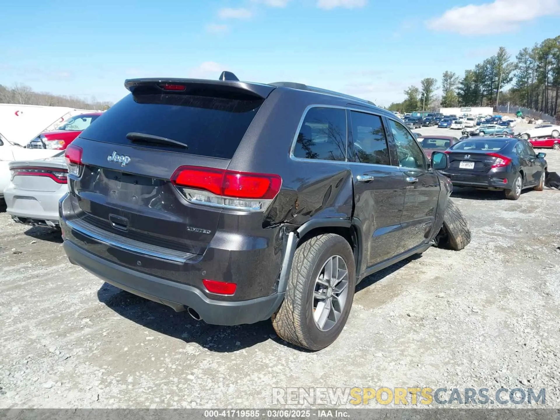4 Photograph of a damaged car 1C4RJEBGXMC623755 JEEP GRAND CHEROKEE 2021