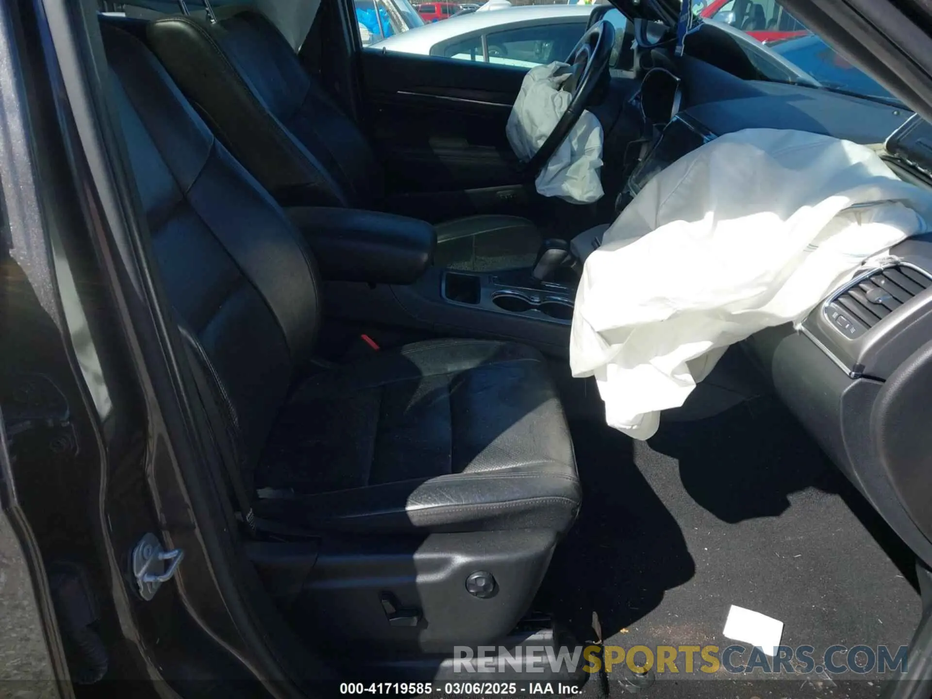 5 Photograph of a damaged car 1C4RJEBGXMC623755 JEEP GRAND CHEROKEE 2021