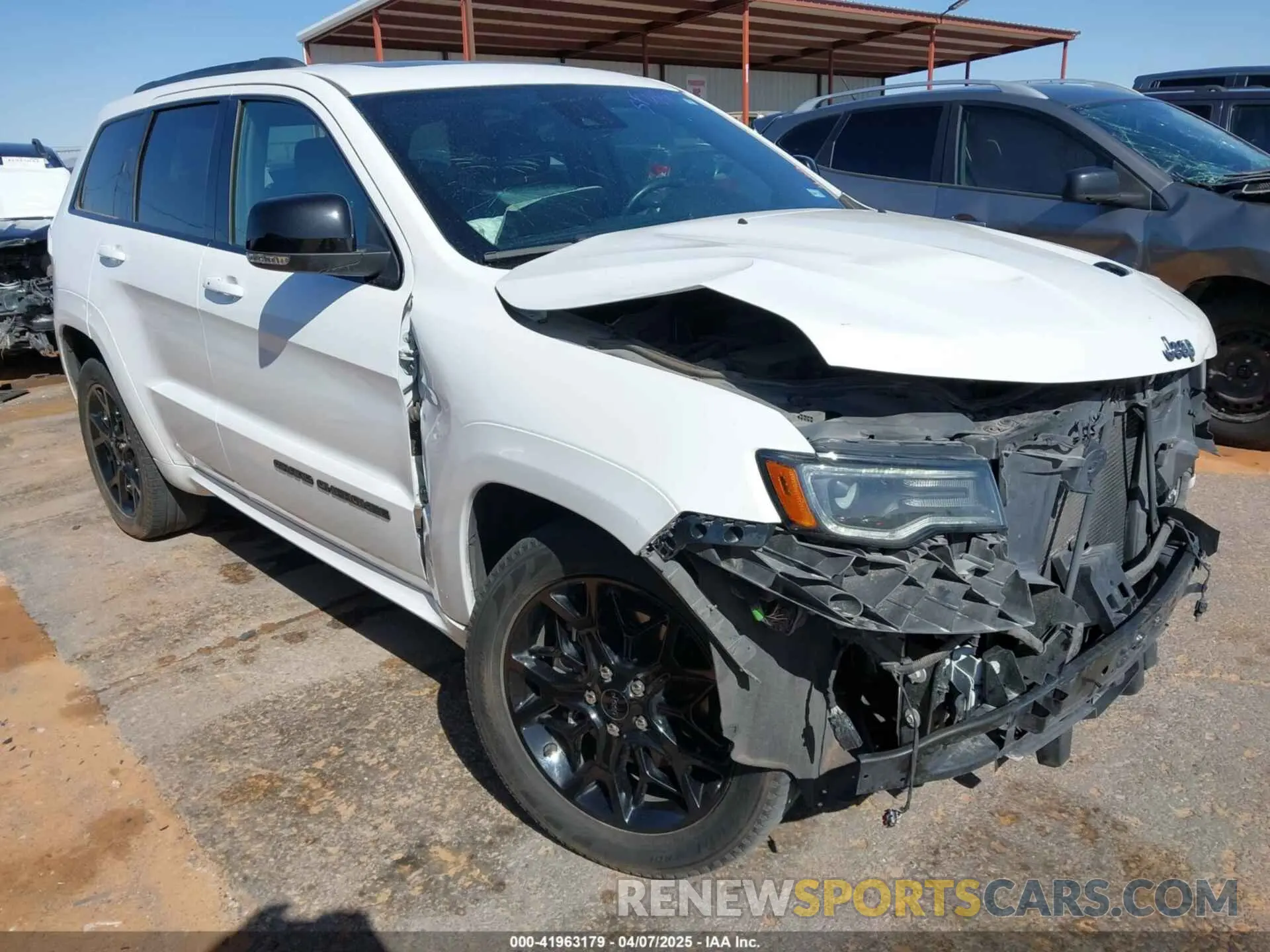 1 Photograph of a damaged car 1C4RJEBGXMC680814 JEEP GRAND CHEROKEE 2021