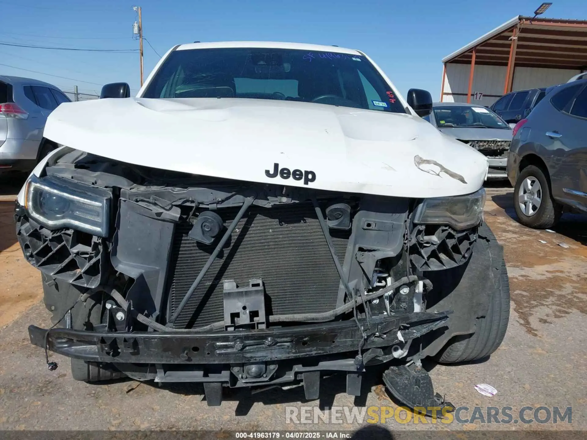 13 Photograph of a damaged car 1C4RJEBGXMC680814 JEEP GRAND CHEROKEE 2021