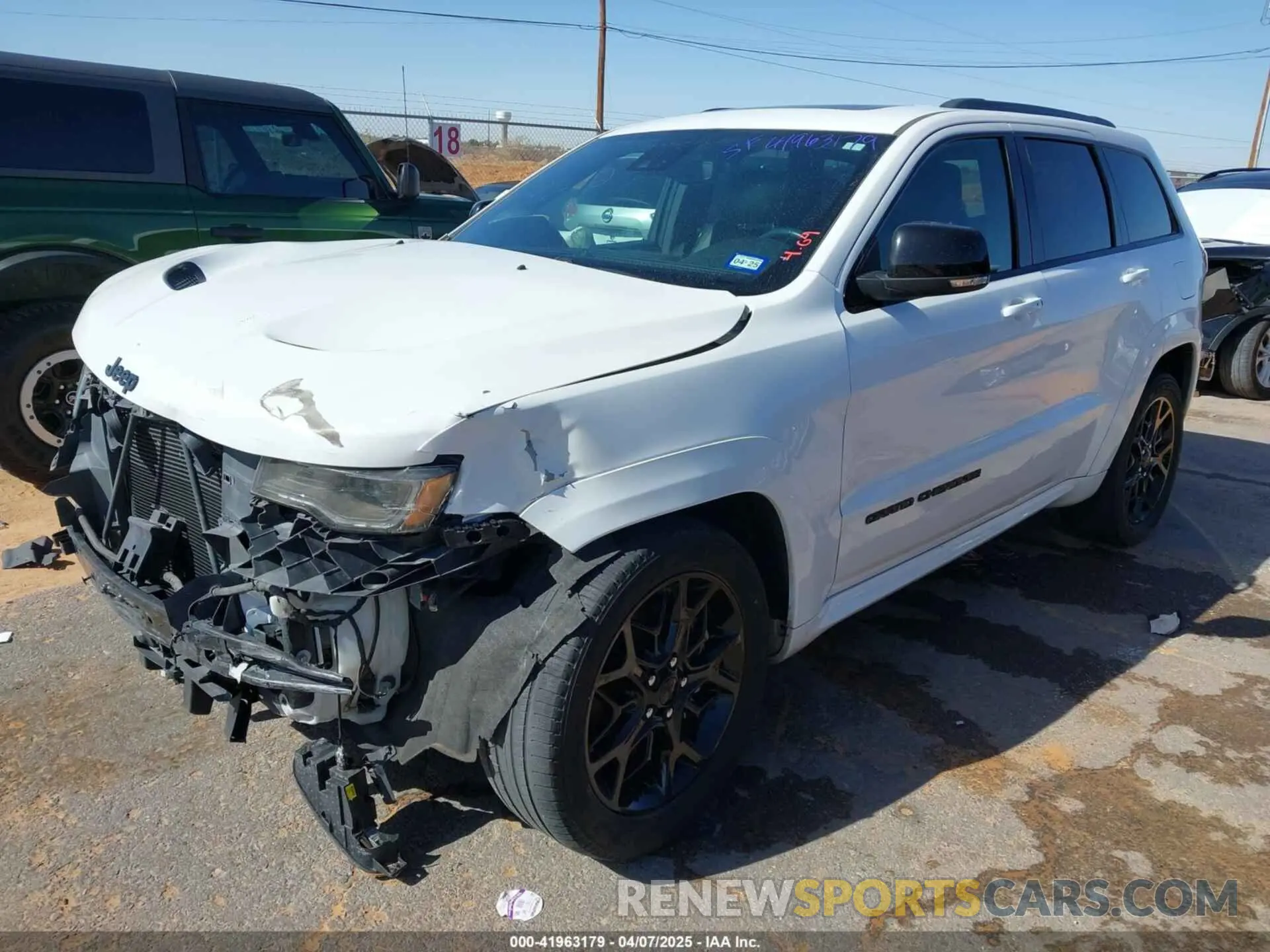 2 Photograph of a damaged car 1C4RJEBGXMC680814 JEEP GRAND CHEROKEE 2021