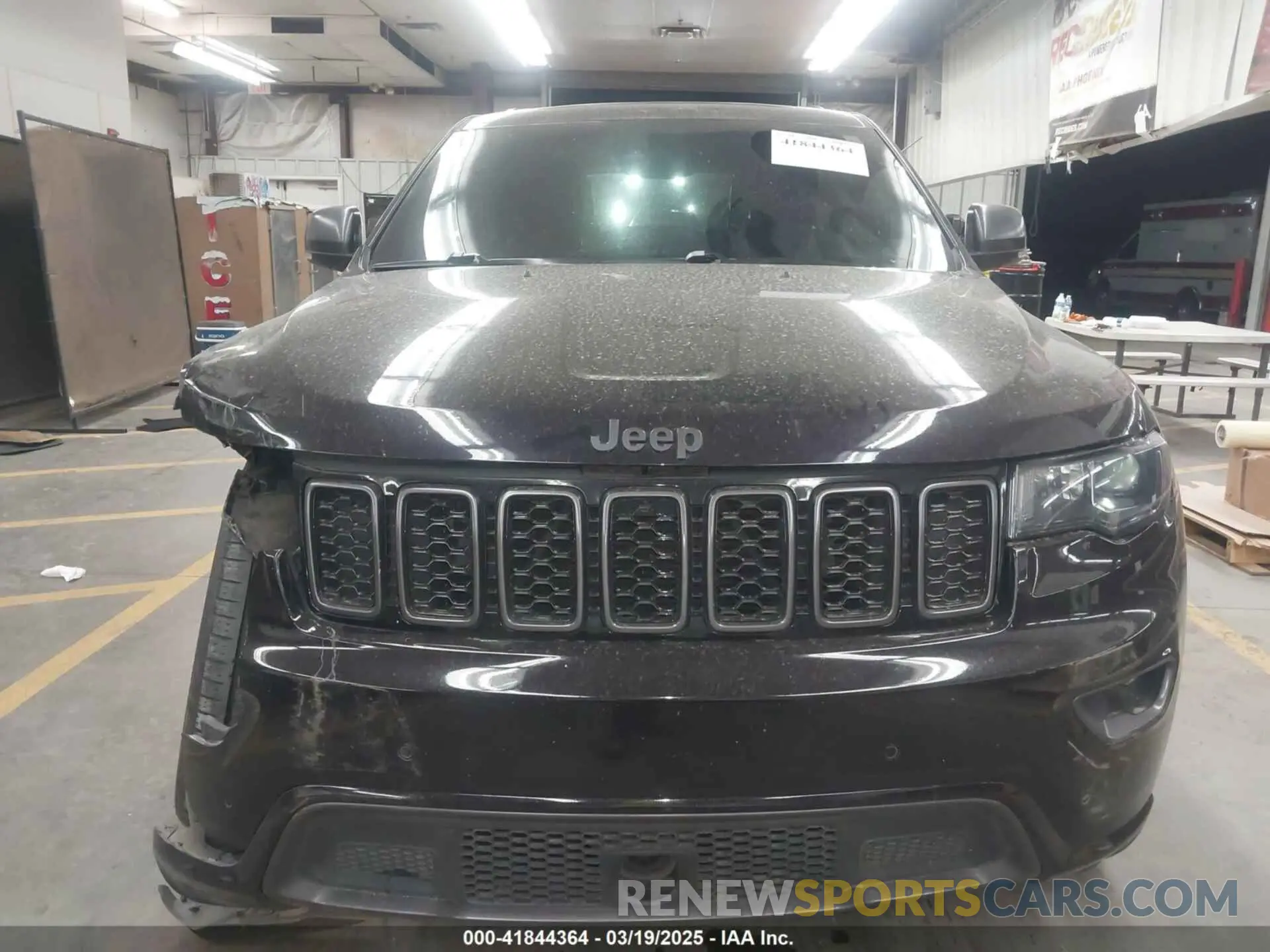13 Photograph of a damaged car 1C4RJEBGXMC760324 JEEP GRAND CHEROKEE 2021