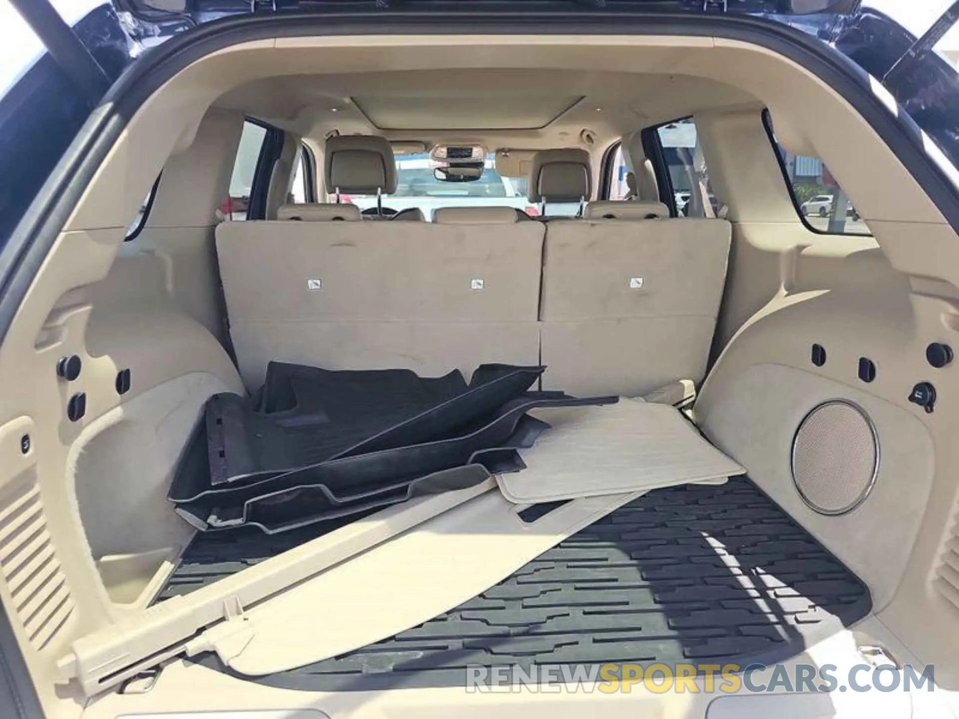 14 Photograph of a damaged car 1C4RJECG4MC511063 JEEP GRAND CHEROKEE 2021