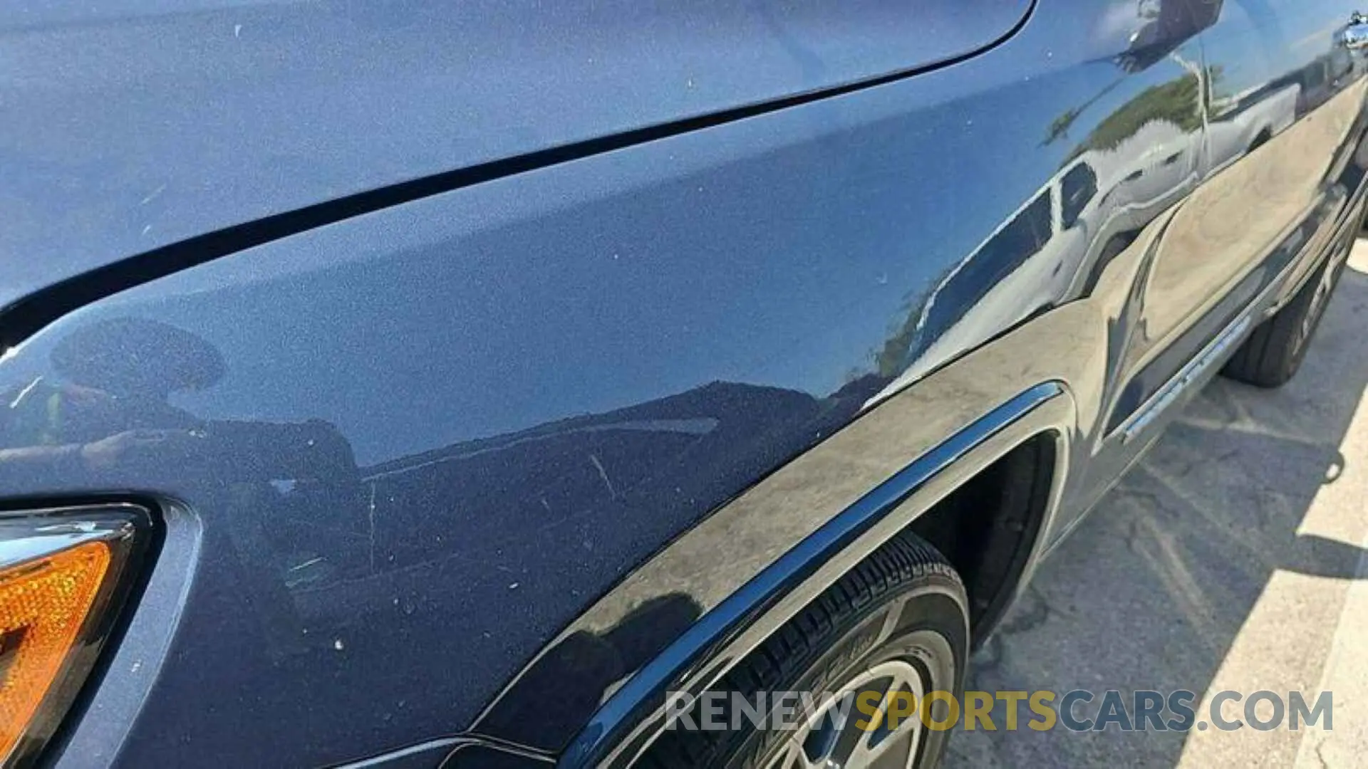 17 Photograph of a damaged car 1C4RJECG4MC511063 JEEP GRAND CHEROKEE 2021