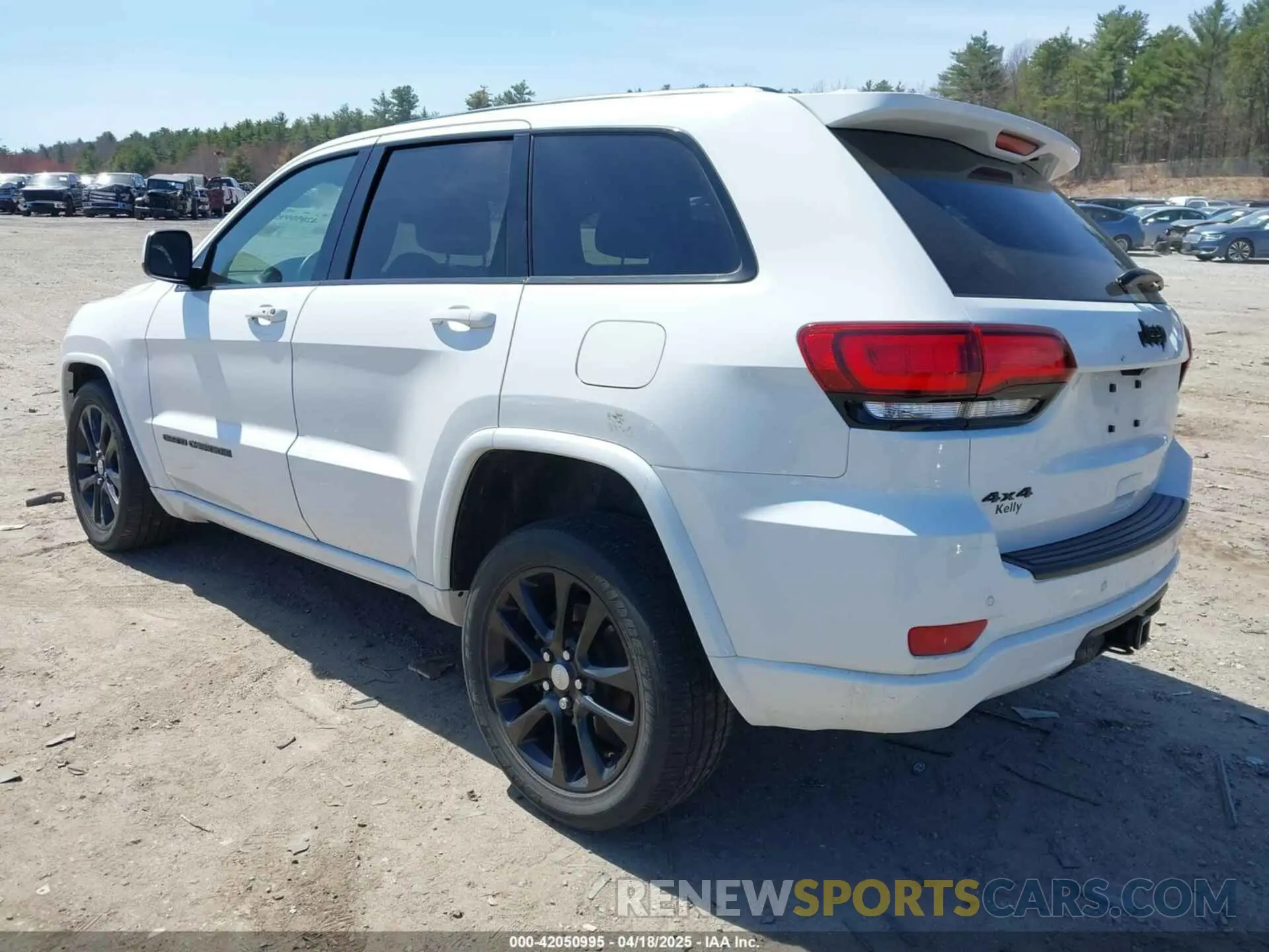 3 Photograph of a damaged car 1C4RJFAG0MC856308 JEEP GRAND CHEROKEE 2021