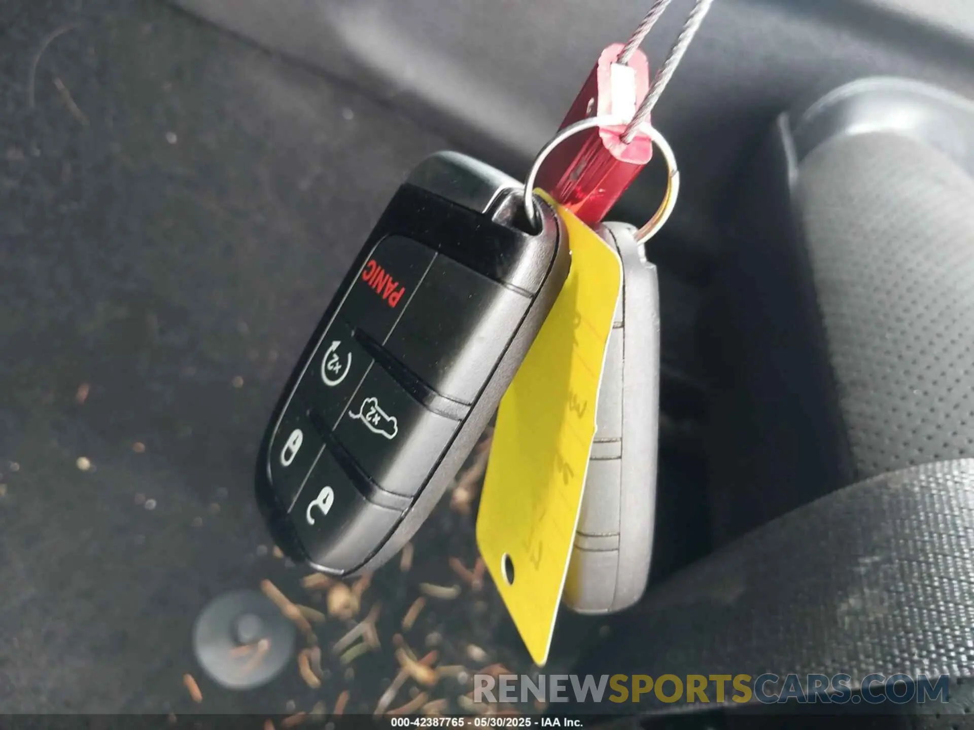 11 Photograph of a damaged car 1C4RJFAG1MC655503 JEEP GRAND CHEROKEE 2021