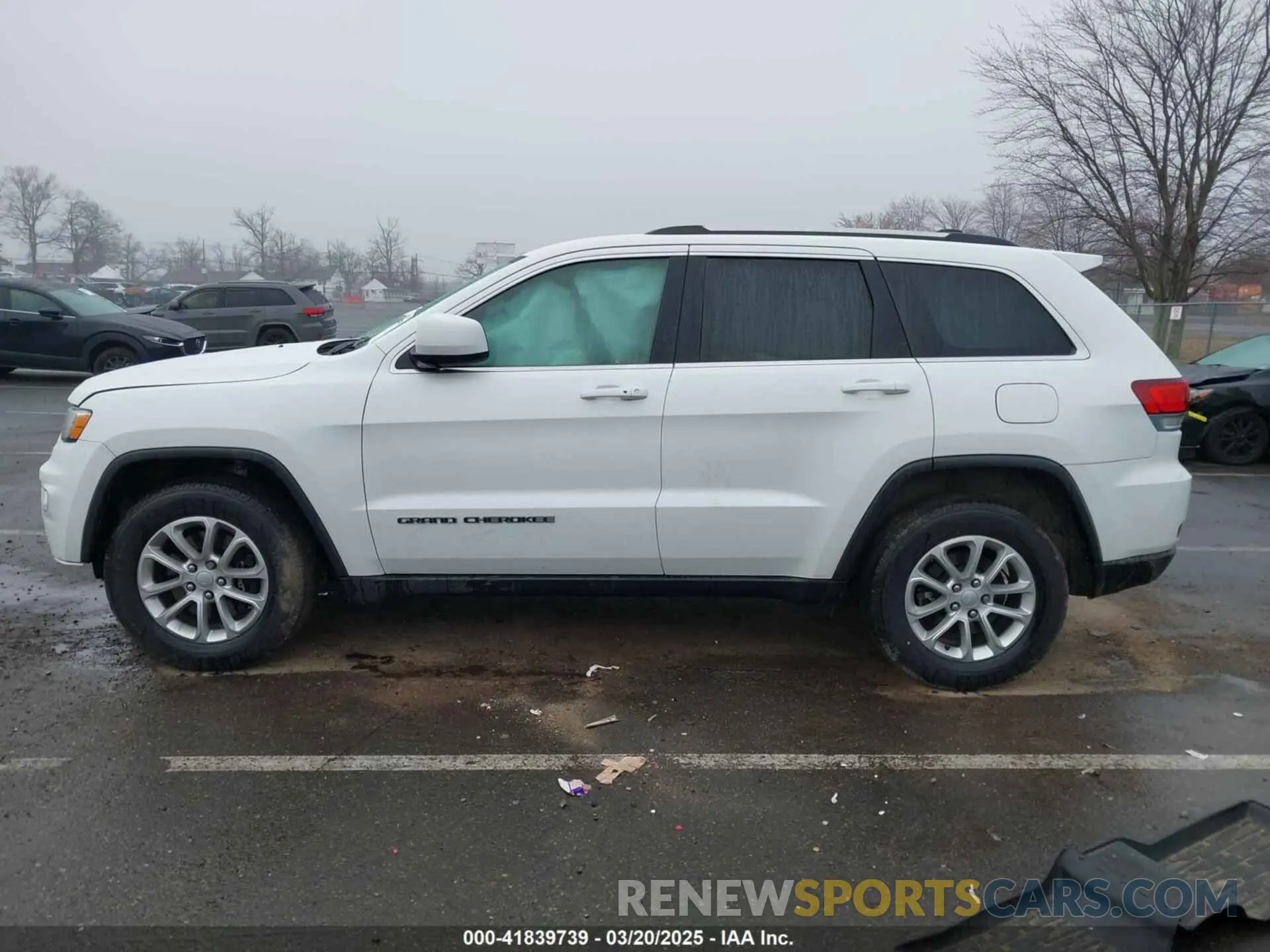 14 Photograph of a damaged car 1C4RJFAG1MC730698 JEEP GRAND CHEROKEE 2021