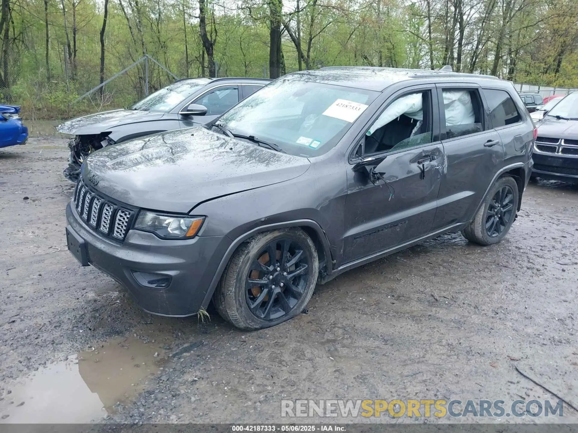 2 Photograph of a damaged car 1C4RJFAG1MC810633 JEEP GRAND CHEROKEE 2021