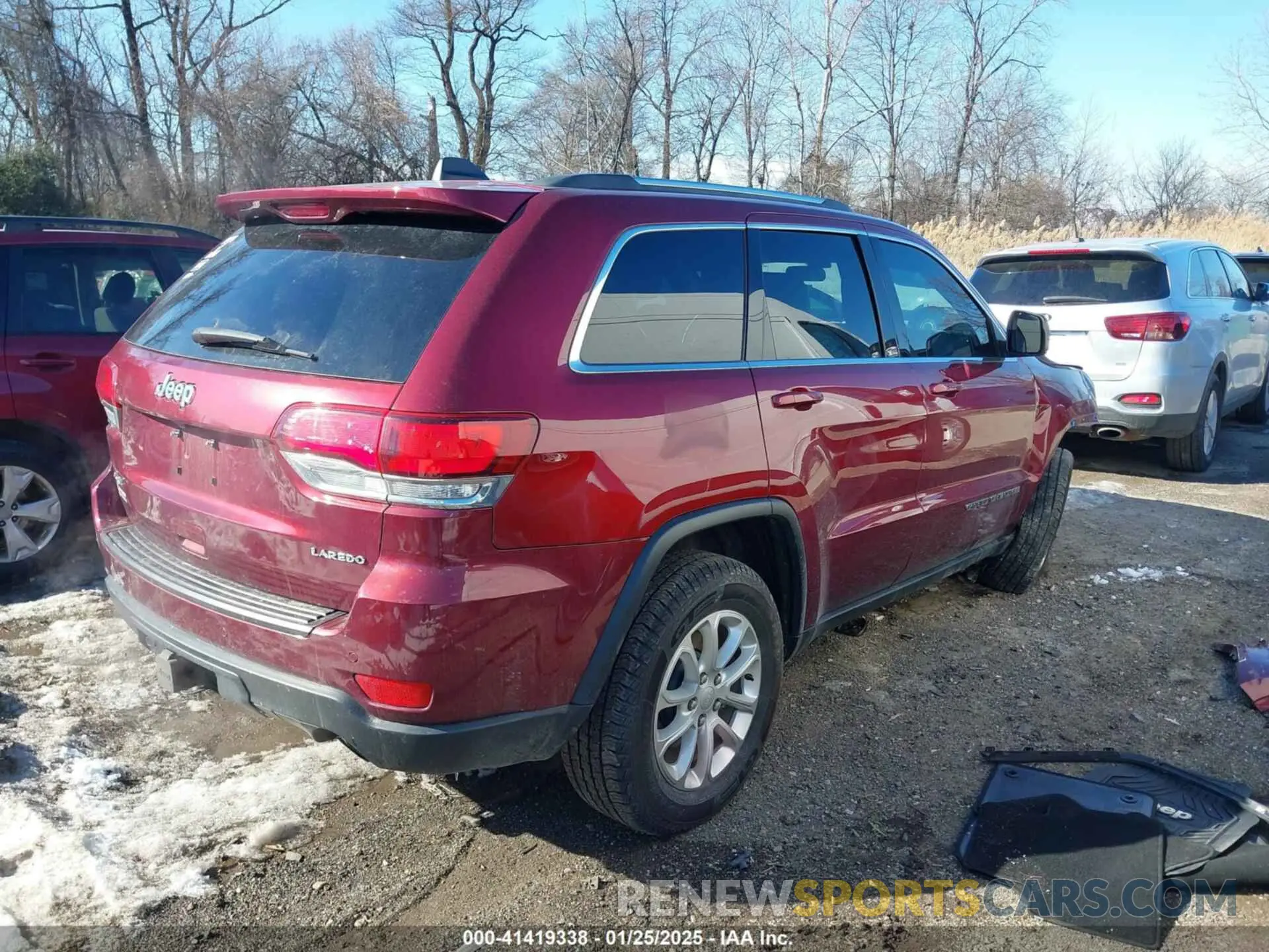 4 Photograph of a damaged car 1C4RJFAG2MC561727 JEEP GRAND CHEROKEE 2021