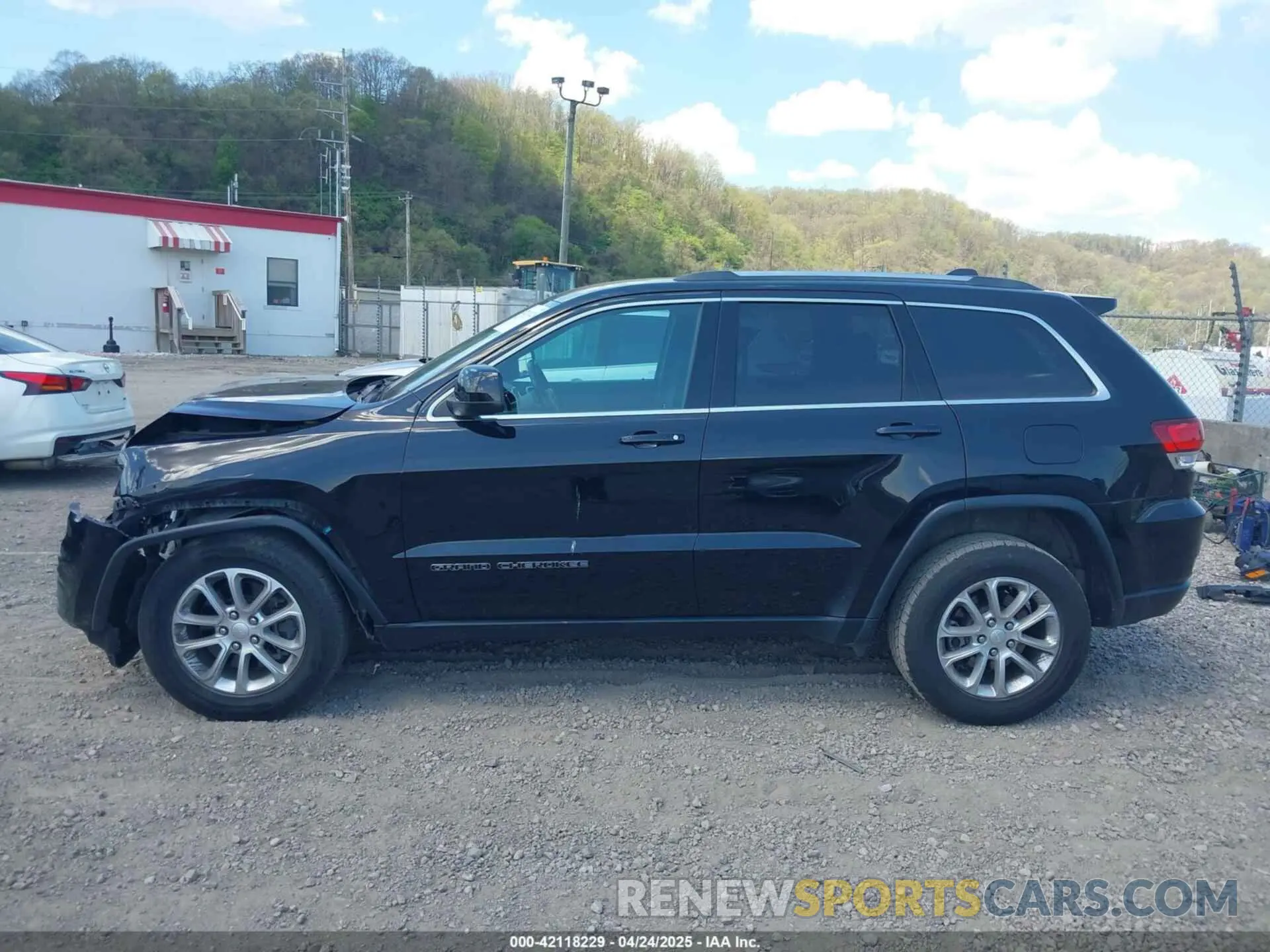 15 Photograph of a damaged car 1C4RJFAG3MC612605 JEEP GRAND CHEROKEE 2021